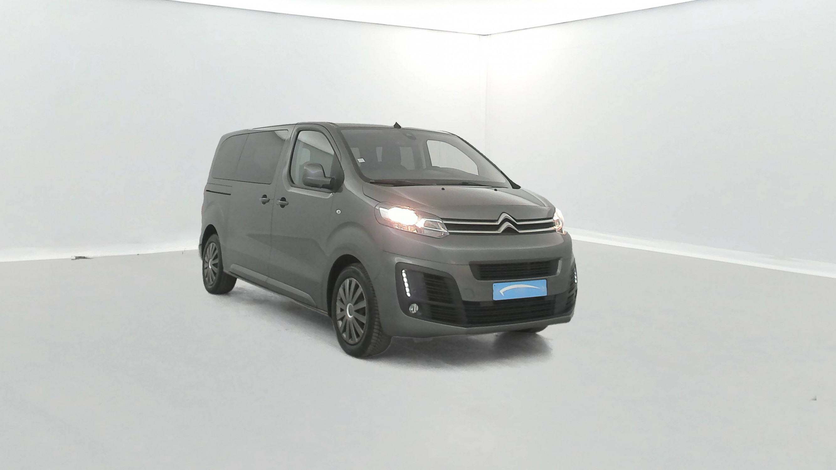 Vente en ligne Citroën Spacetourer Spacetourer M BlueHDi 100 BVM6 au prix de 24 490 €
