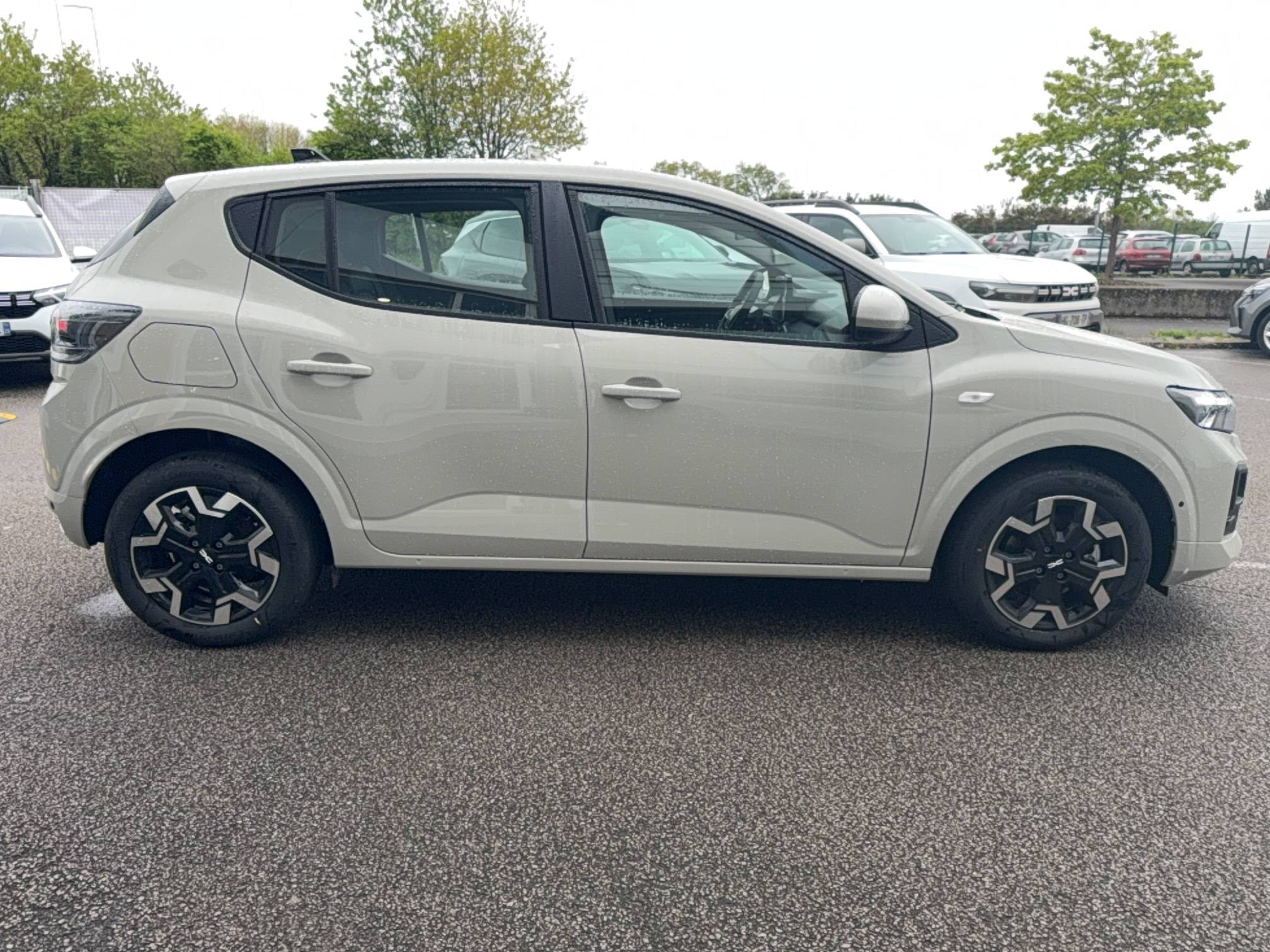 Vente en ligne Dacia Sandero Sandero ECO-G 120 auto au prix de 20 590 €