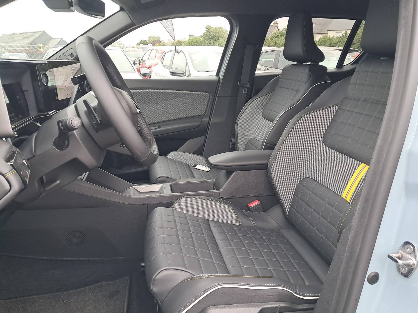 Vente en ligne Renault R4 E-Tech  150 ch autonomie confort au prix de 35 790 €