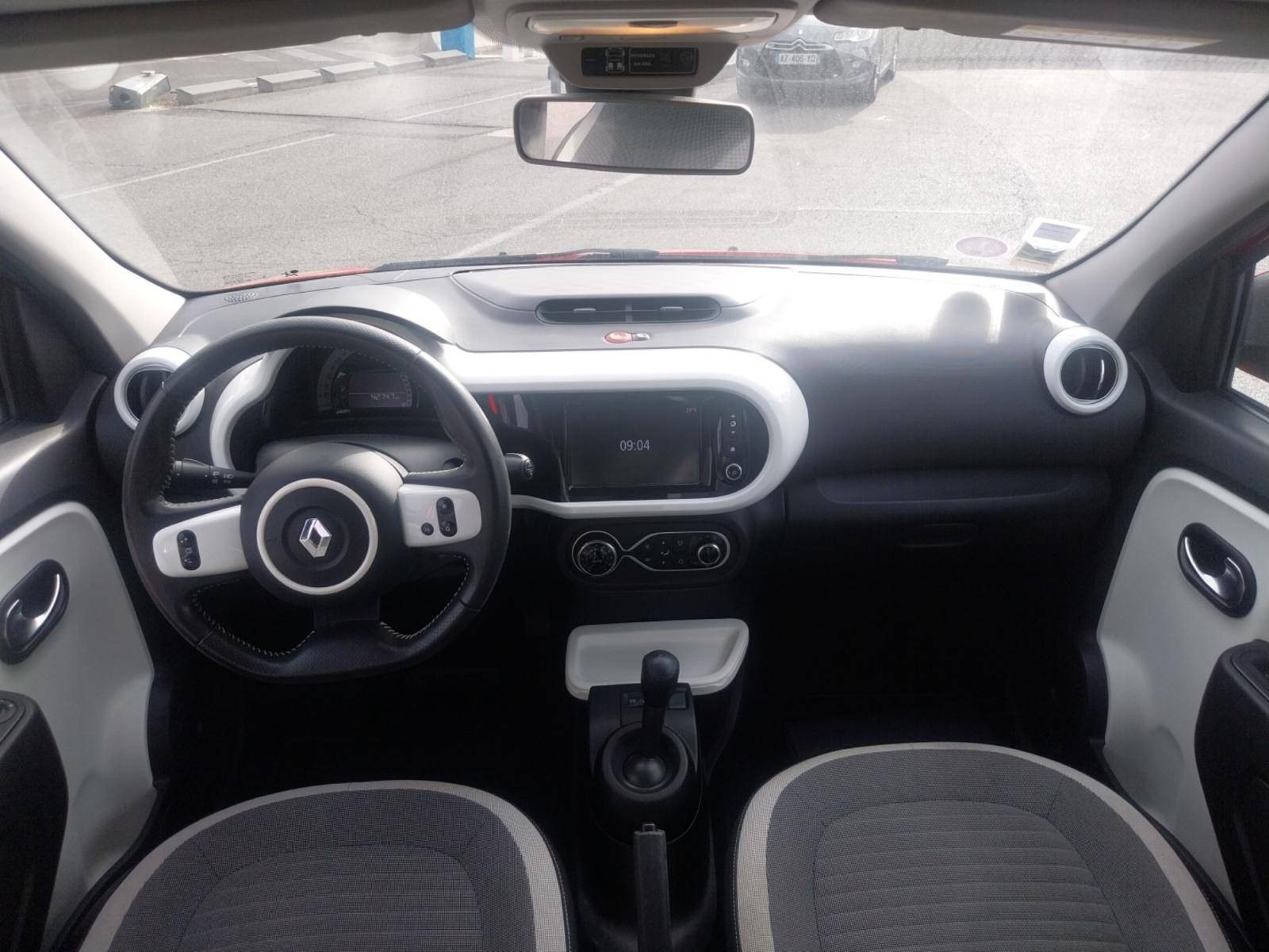 Vente en ligne Renault Twingo 3  0.9 TCe 90 E6C au prix de 13 490 €