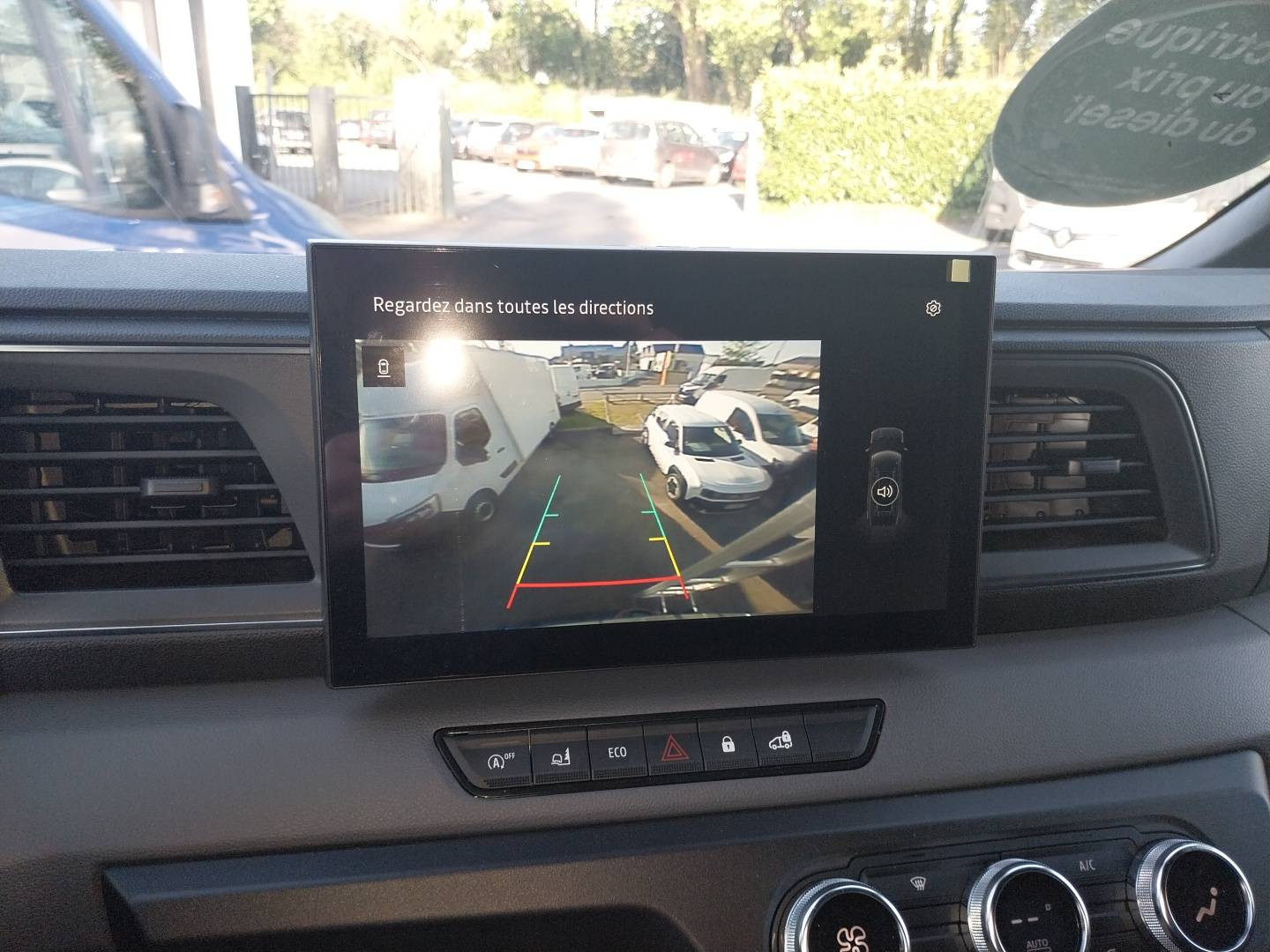 Vente en ligne Renault Master Fourgon MASTER FG BLUE DCI 170 L2H2 3T5 TR AUTO au prix de 61 800 €