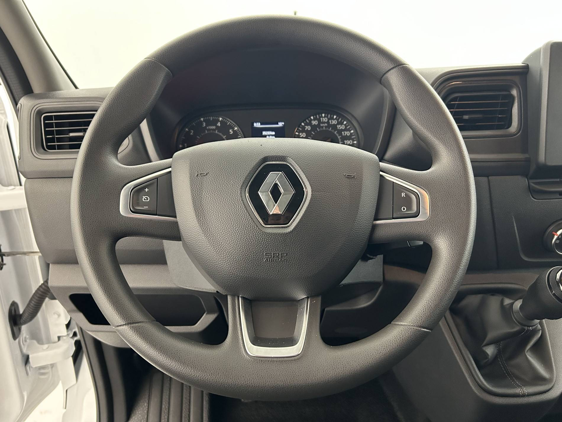 Vente en ligne Renault Master Fourgon MASTER FGN TRAC F3500 L2H2 BLUE DCI 135 au prix de 24 990 €