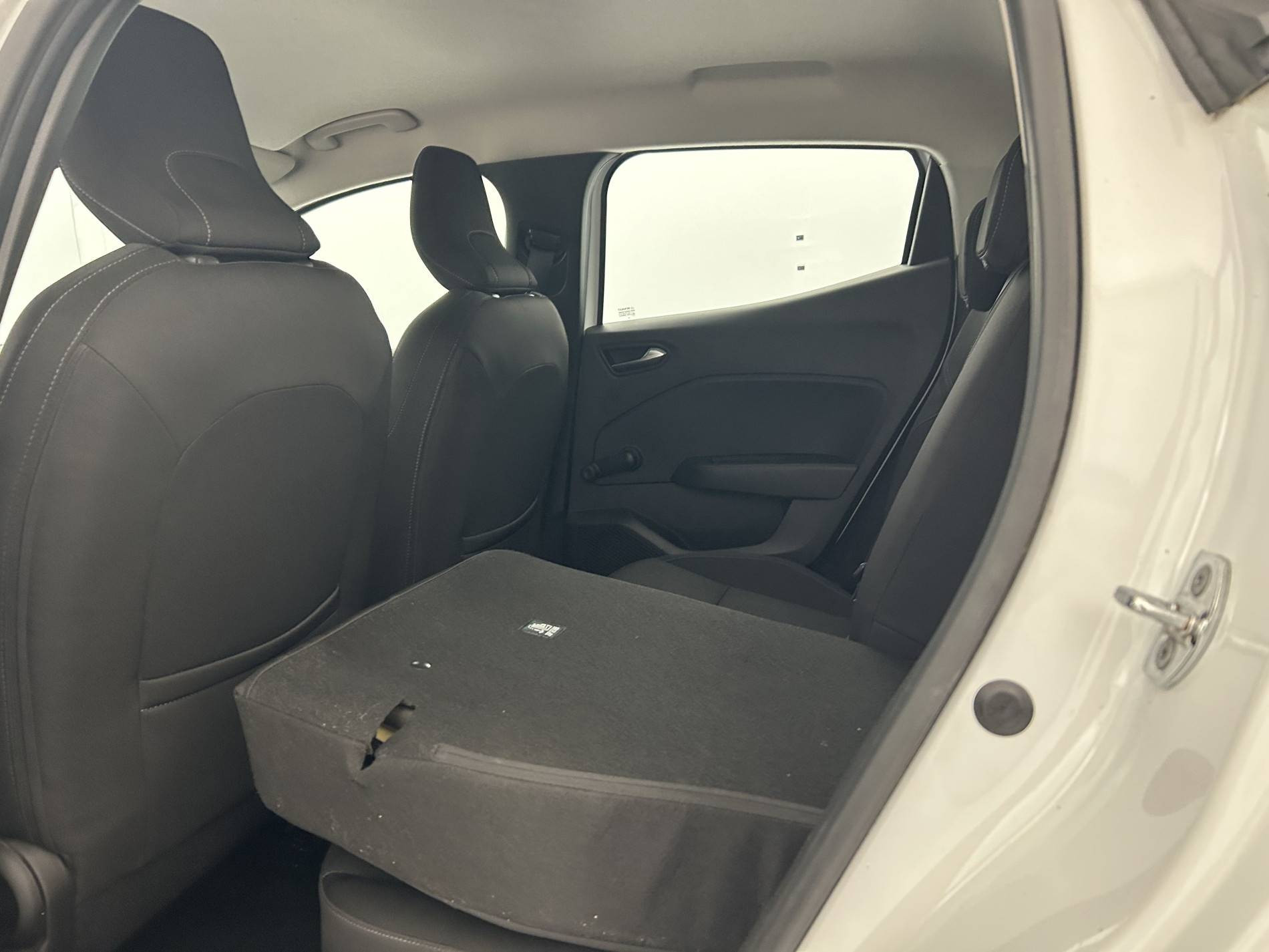 Vente en ligne Renault Clio 5 Clio SCe 65 - 21N au prix de 10 890 €