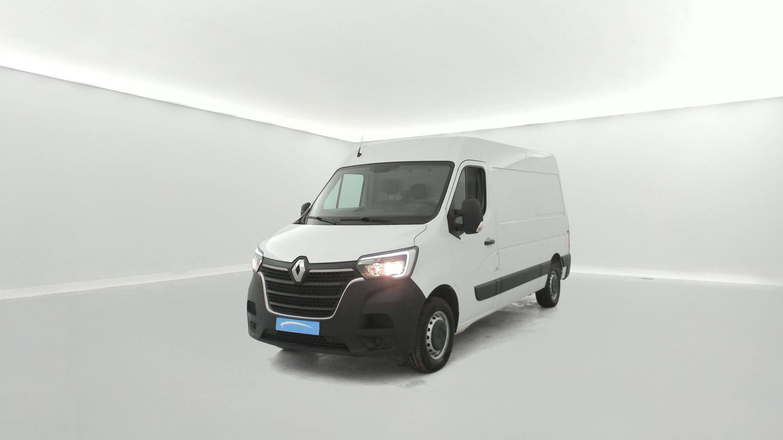 Renault Master Fourgon MASTER FGN TRAC F3500 L2H2 BLUE DCI 135 occasion de 2023 en vente à Brest