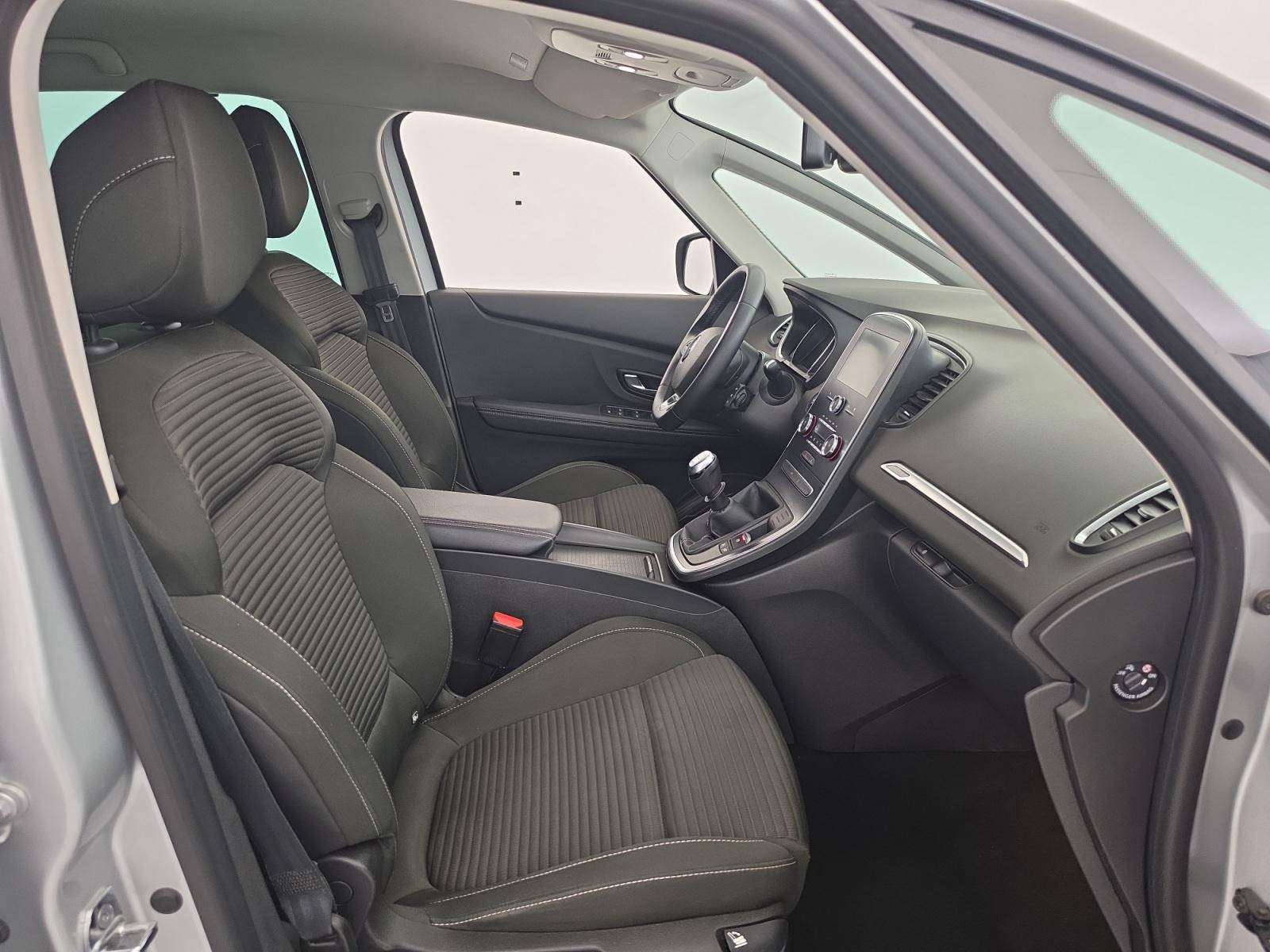 Vente en ligne Renault Scenic 4 Scenic TCe 140 au prix de 18 790 €