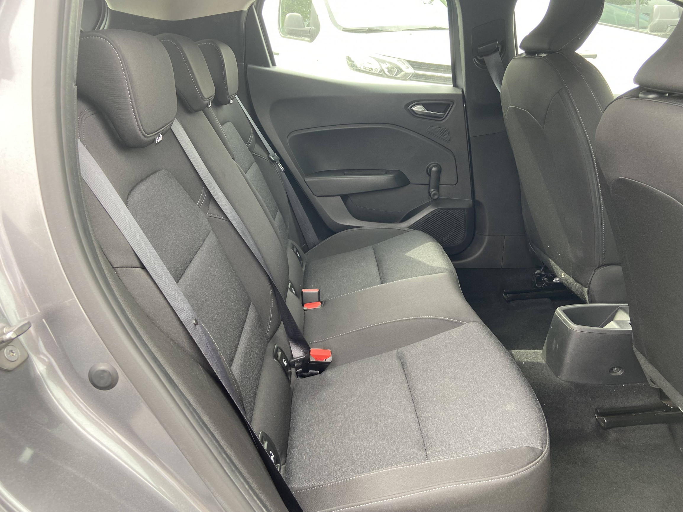 Vente en ligne Renault Clio 5 Clio TCe 90 au prix de 13 990 €