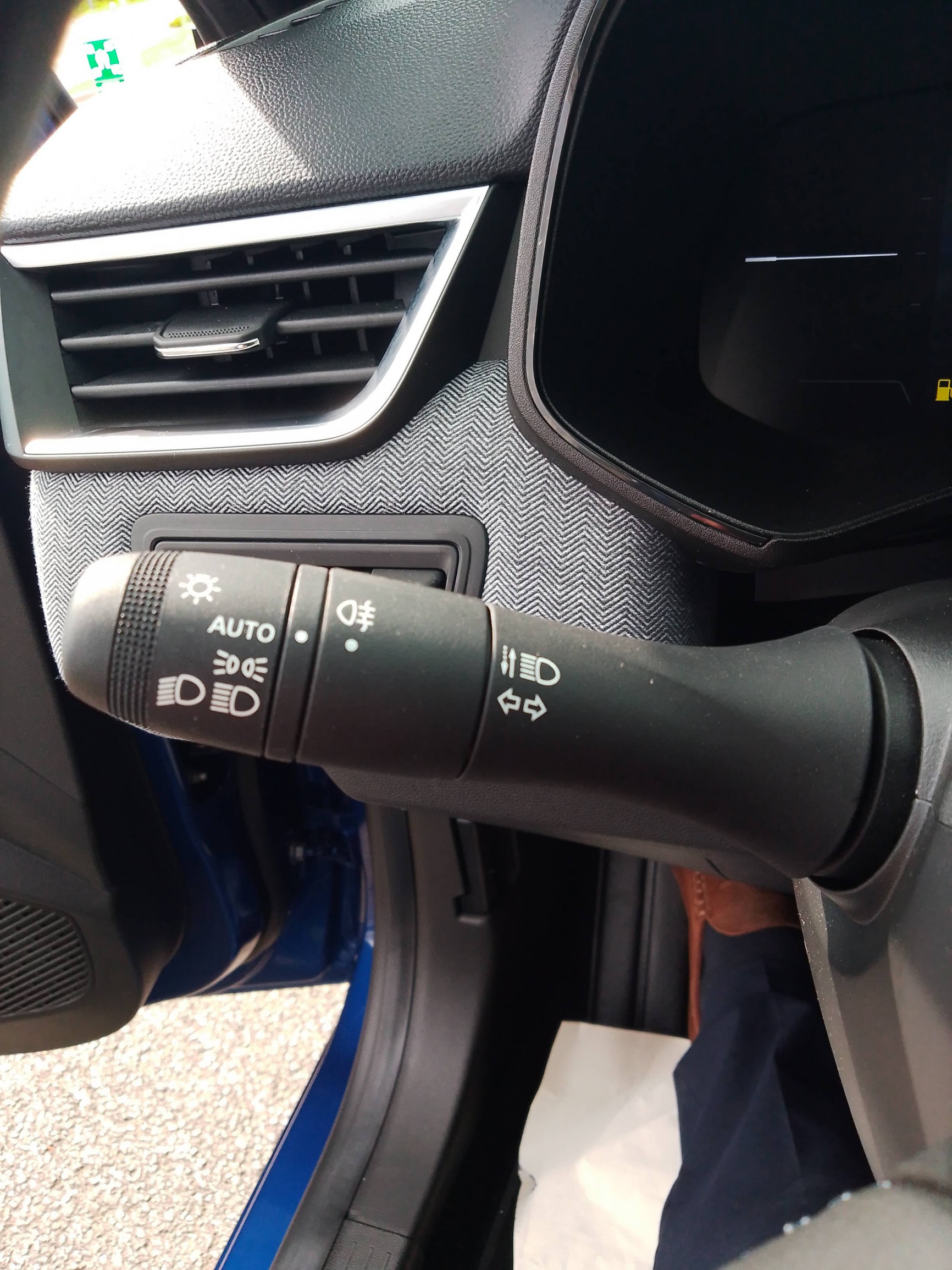 Vente en ligne Renault Clio 5 Clio TCe 90 au prix de 16 990 €