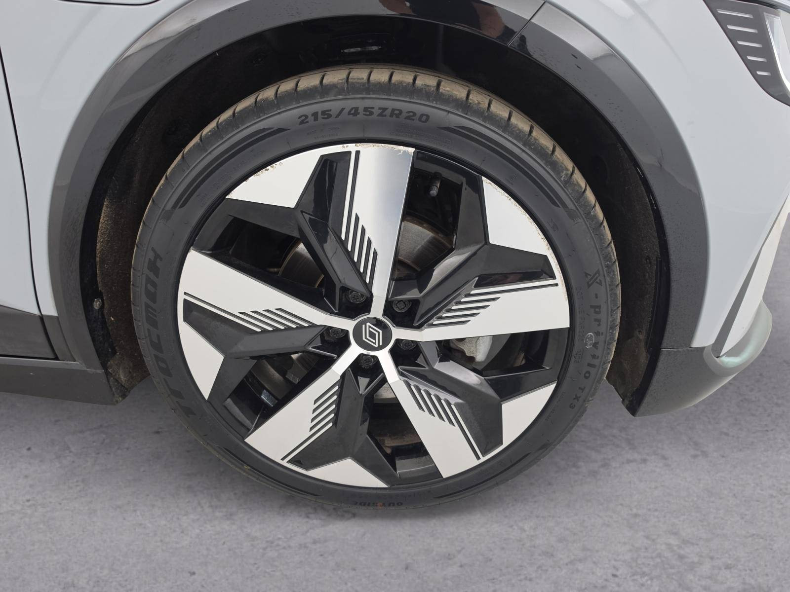 Vente en ligne Renault Megane E-Tech  EV60 220 ch super charge au prix de 24 990 €
