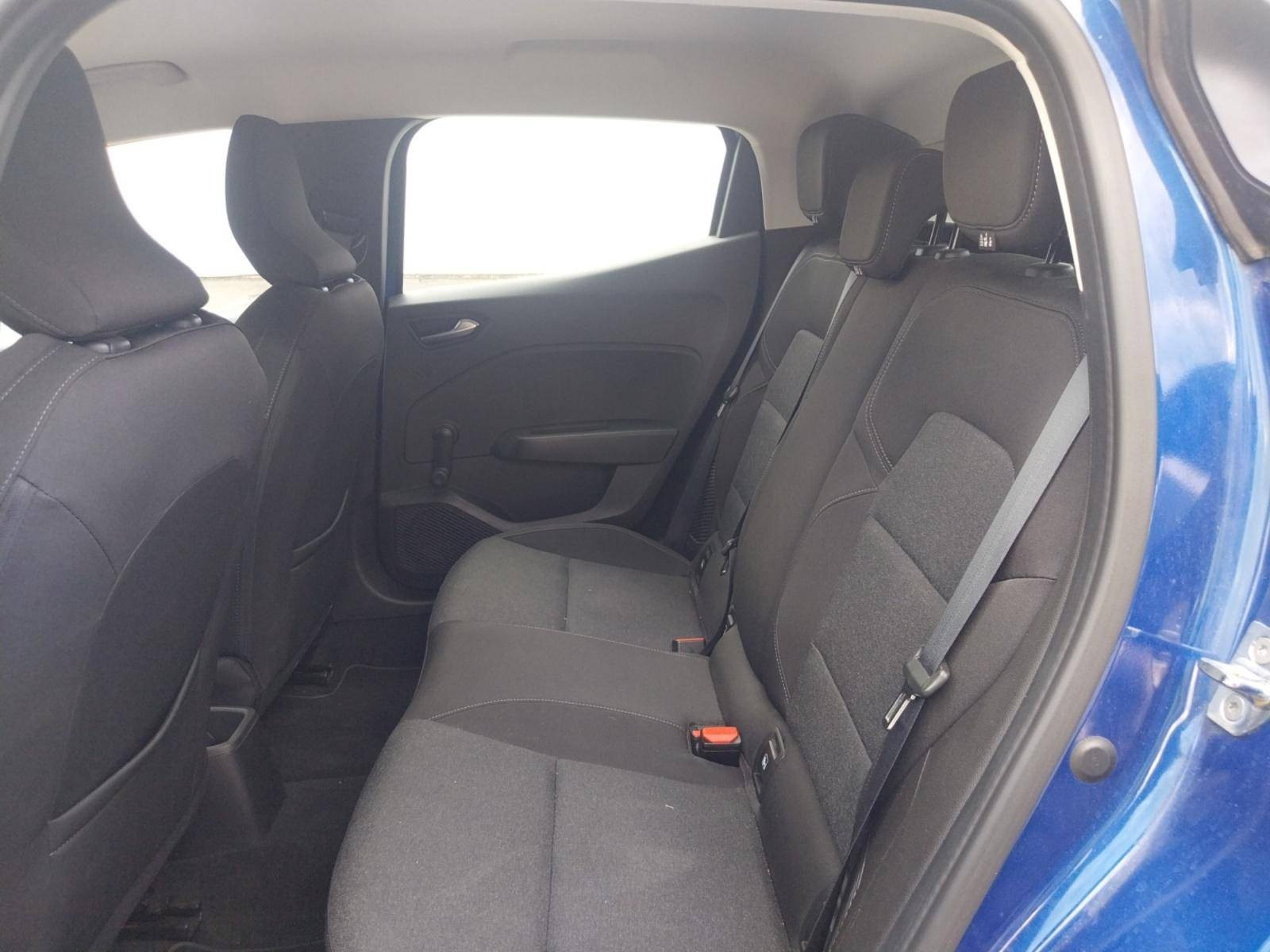 Vente en ligne Renault Clio 5 Clio E-Tech 140 - 21N au prix de 15 990 €