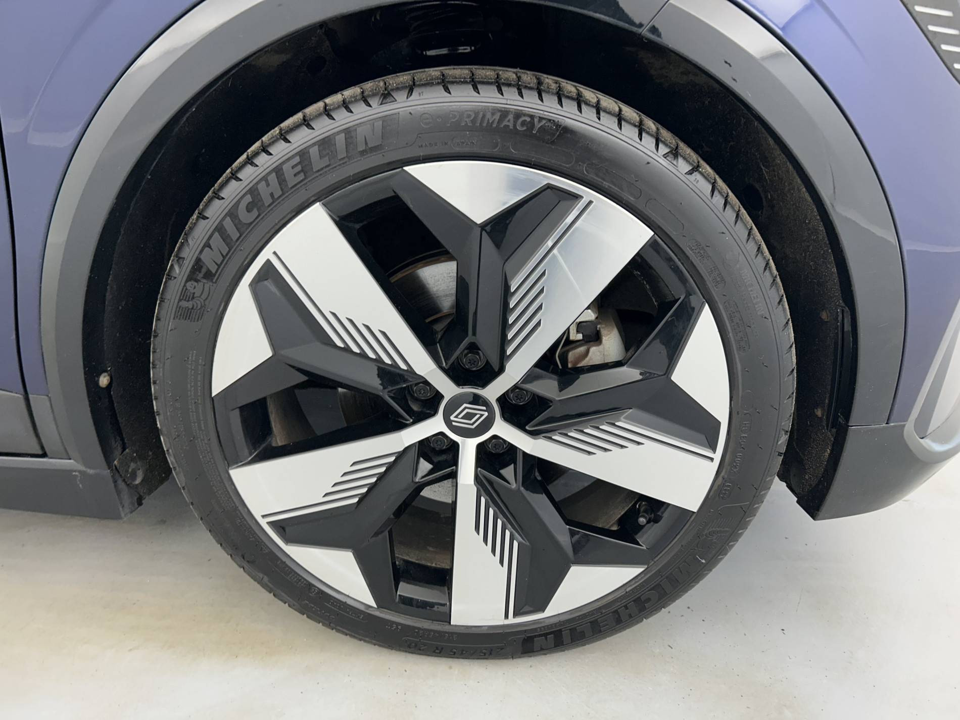 Vente en ligne Renault Megane E-Tech  EV40 130ch standard charge au prix de 18 490 €