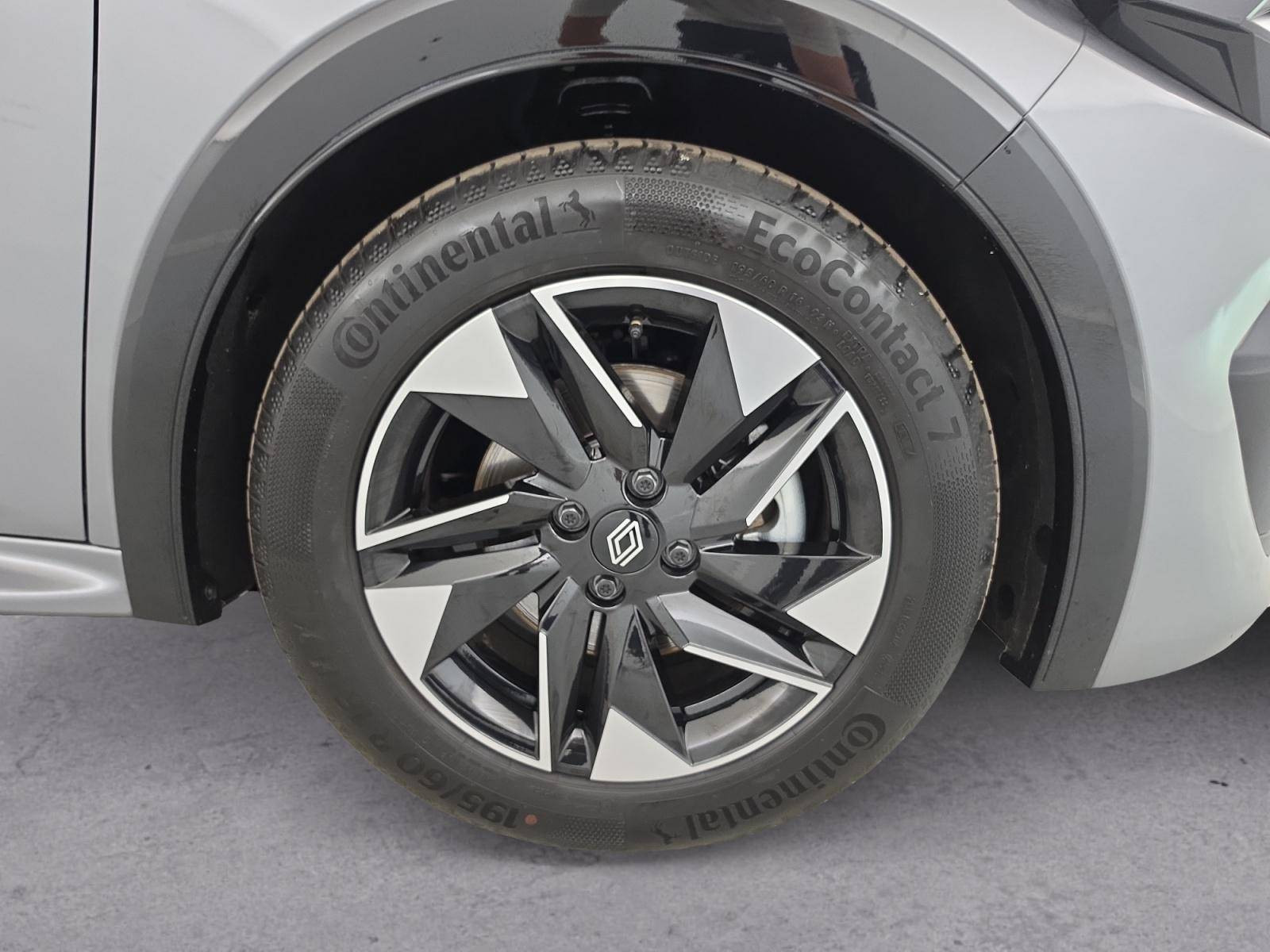 Vente en ligne Renault Clio 6 Clio TCe 115 ch au prix de 23 191 €