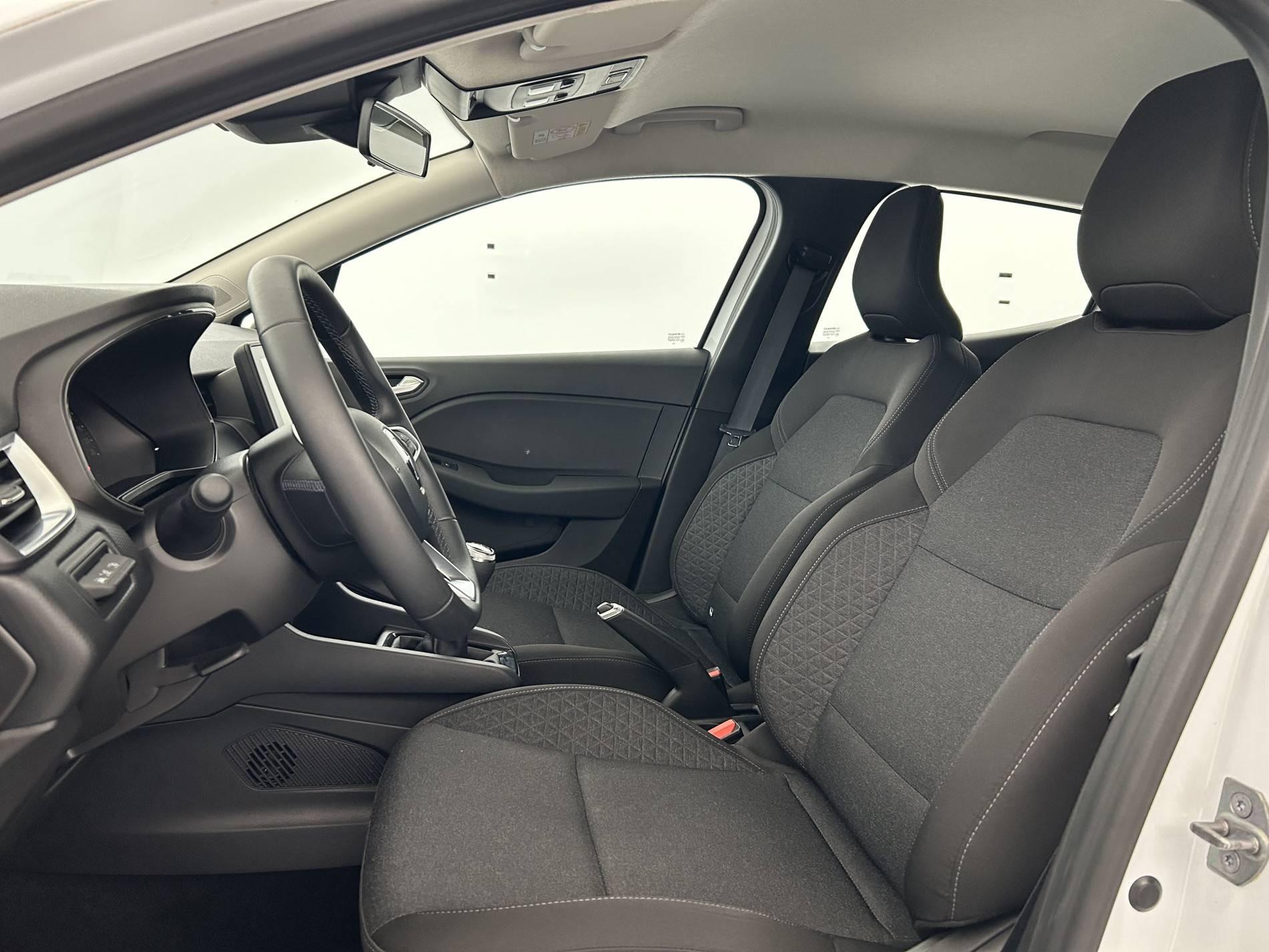 Vente en ligne Renault Clio 5 Clio TCe 90 au prix de 13 790 €