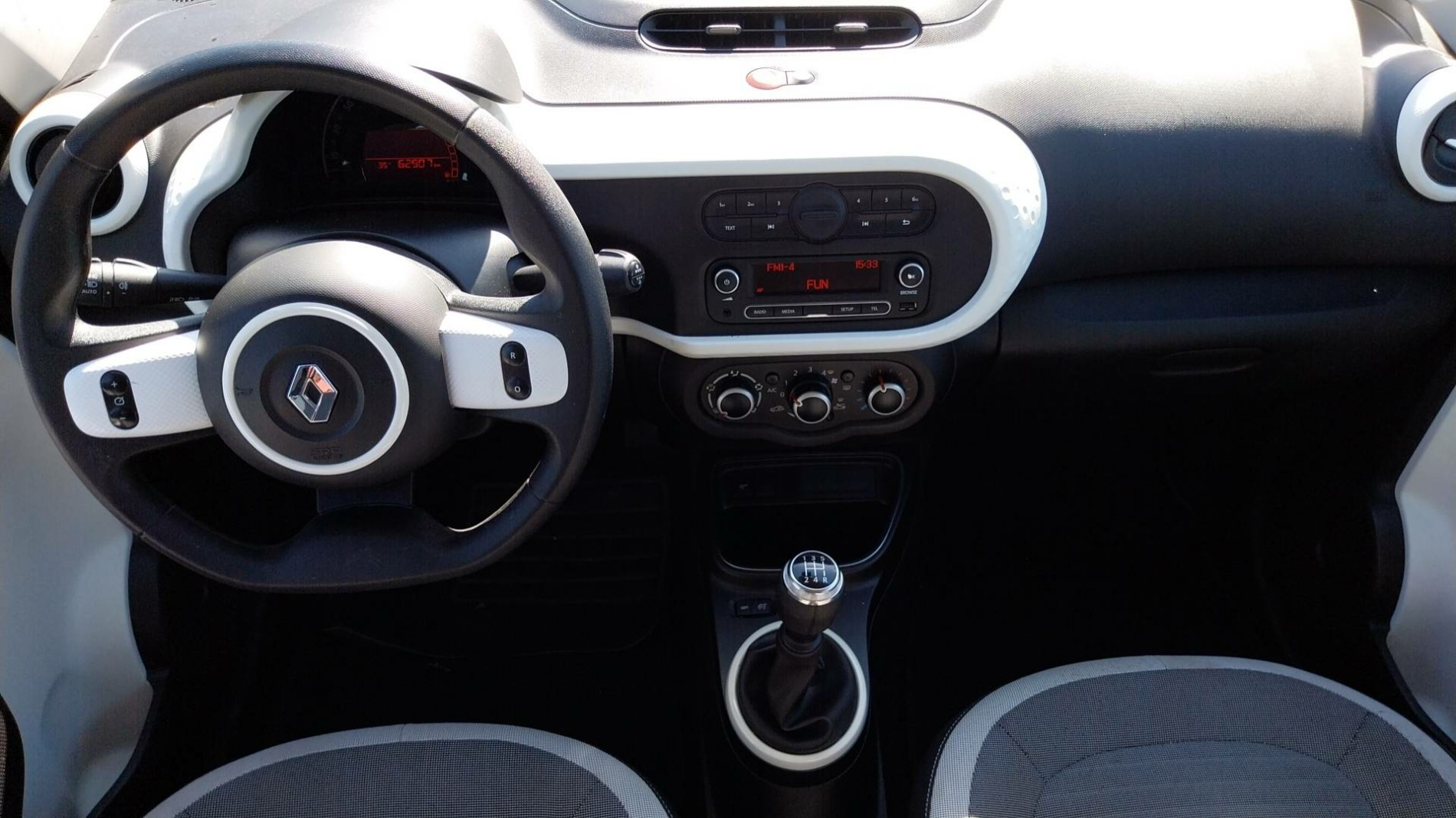 Vente en ligne Renault Twingo 3  SCe 75 - 20 au prix de 9 790 €