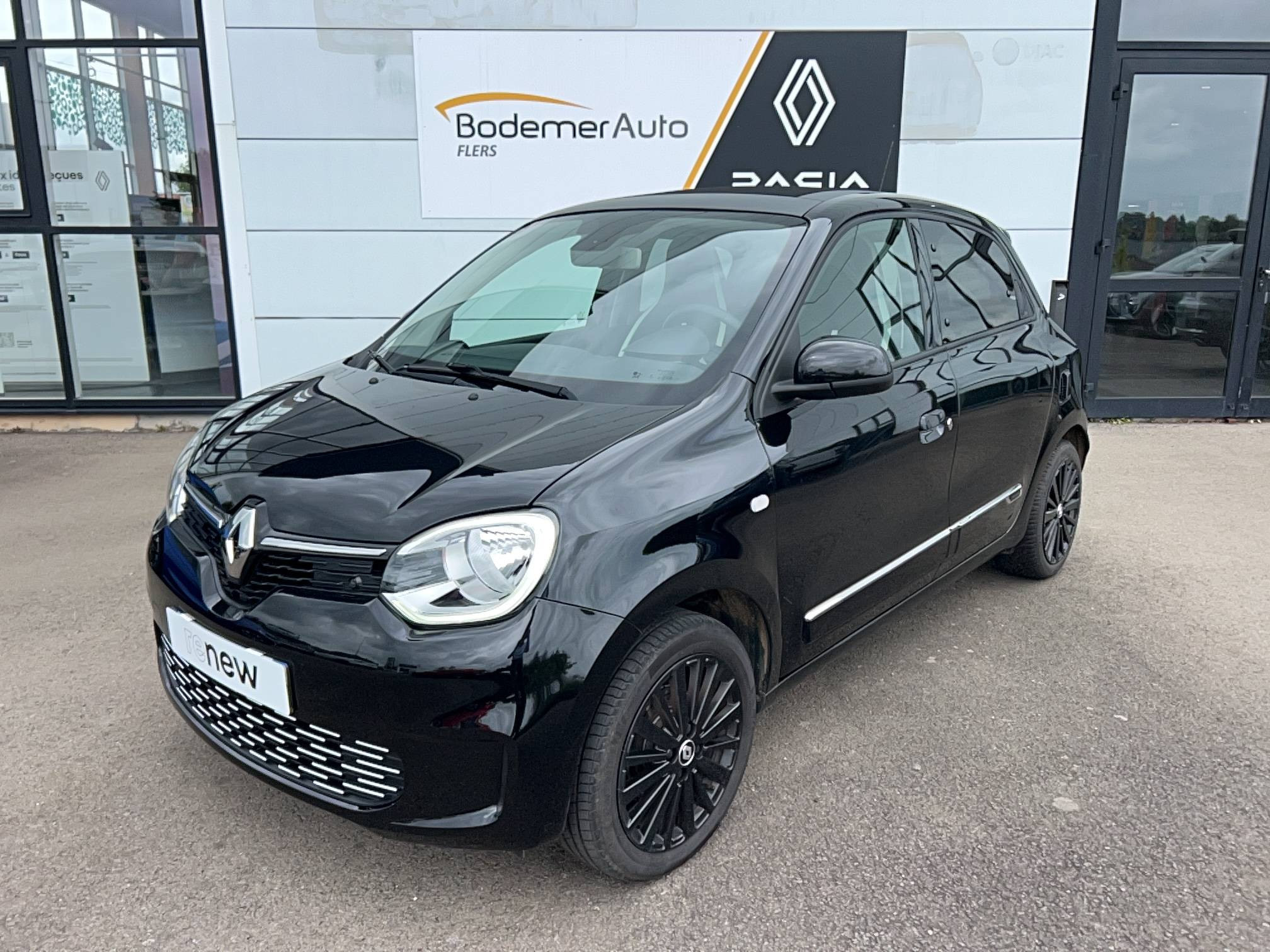 Vente en ligne Renault Twingo Electrique Twingo III E-Tech au prix de 13 890 €