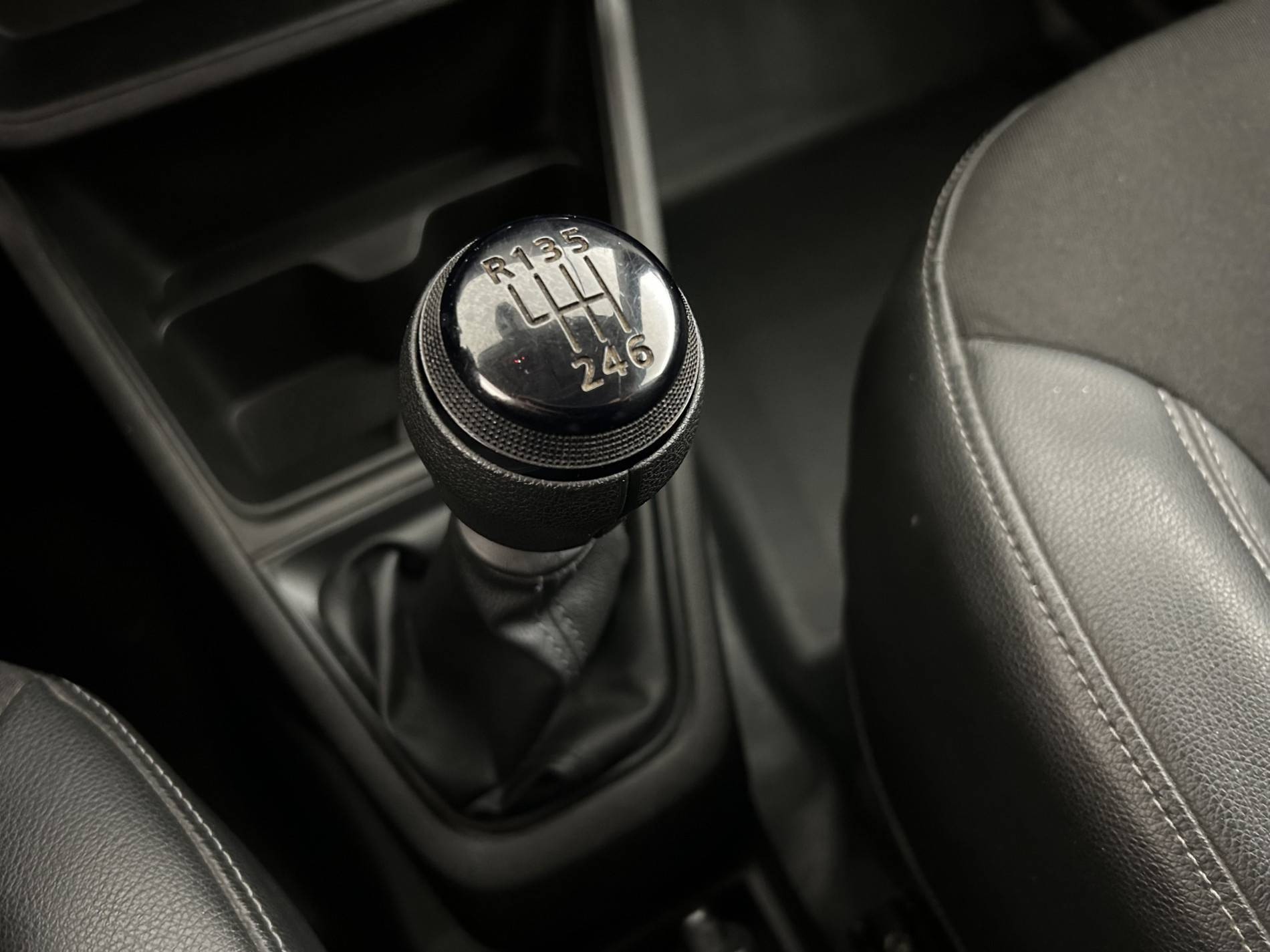 Vente en ligne Renault Express Van  BLUE DCI 95 au prix de 13 490 €