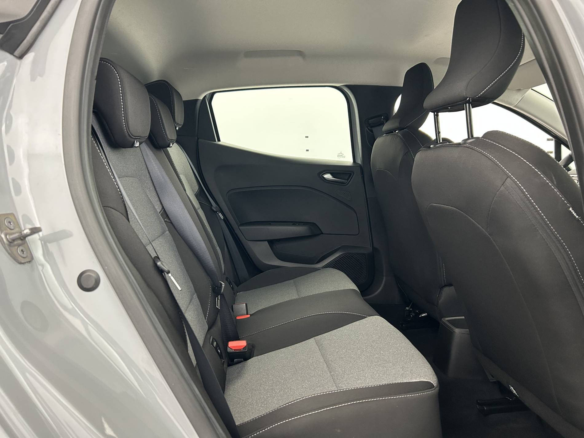 Vente en ligne Renault Clio 5 Clio TCe 90 ch GSR2 au prix de 15 990 €