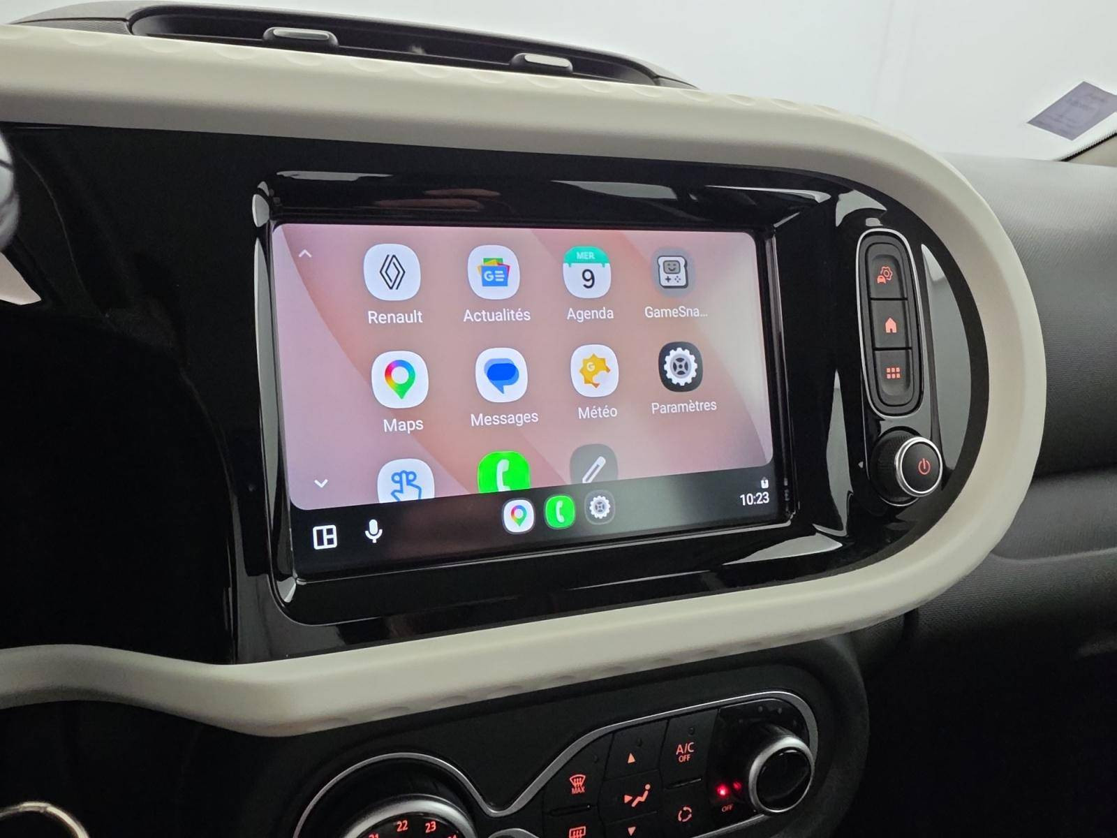 Vente en ligne Renault Twingo Electrique Twingo III E-Tech au prix de 13 490 €