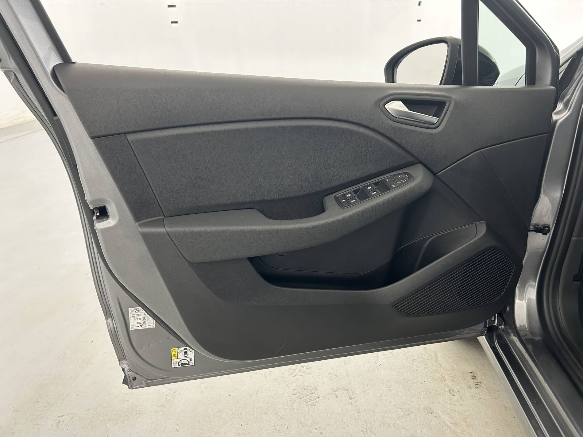 Vente en ligne Renault Clio 5 Clio E-Tech full hybrid 145 ch GSR2 au prix de 19 990 €