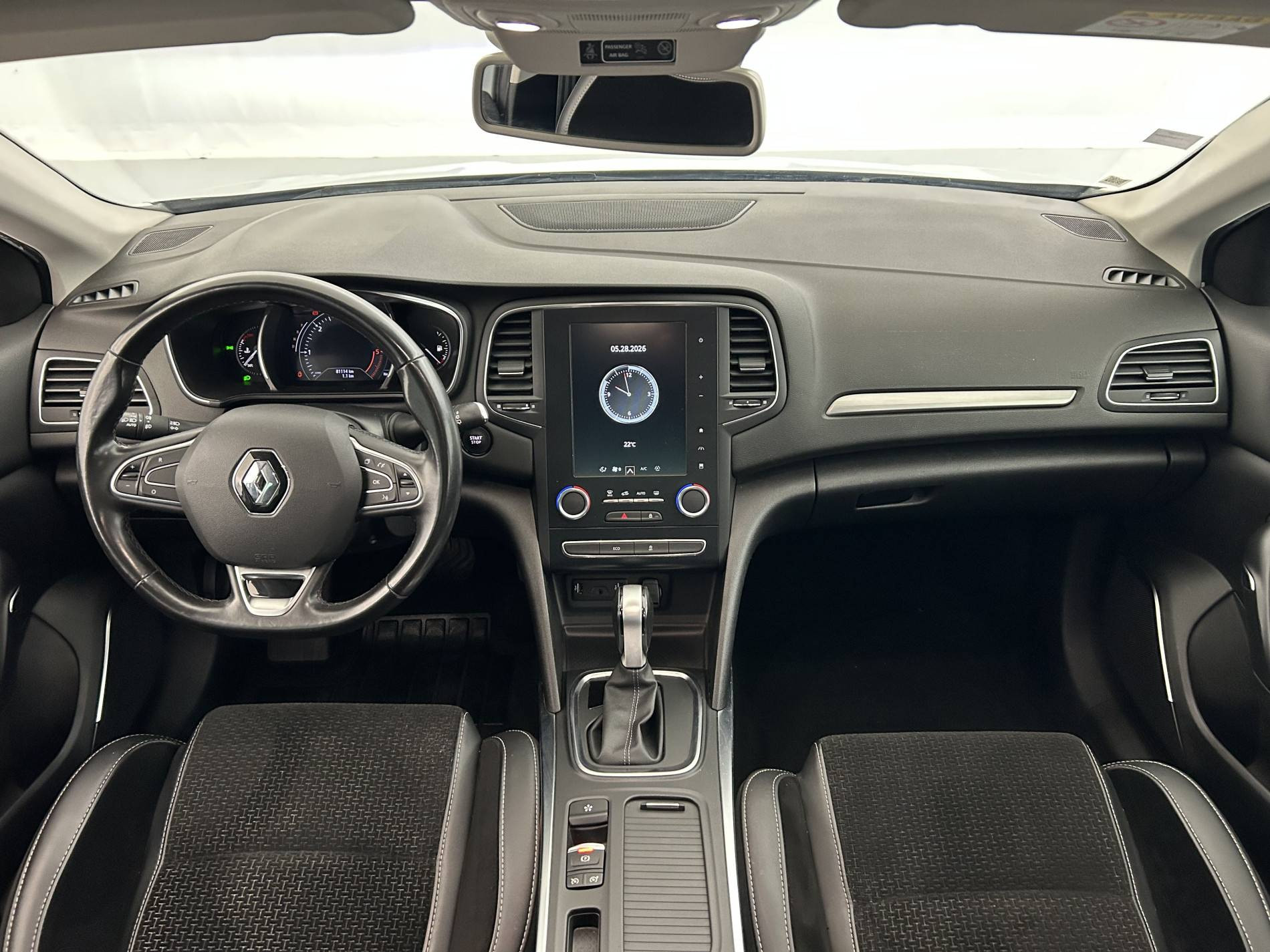 Vente en ligne Renault Megane 4 Mégane IV Berline Blue dCi 115 EDC au prix de 16 390 €