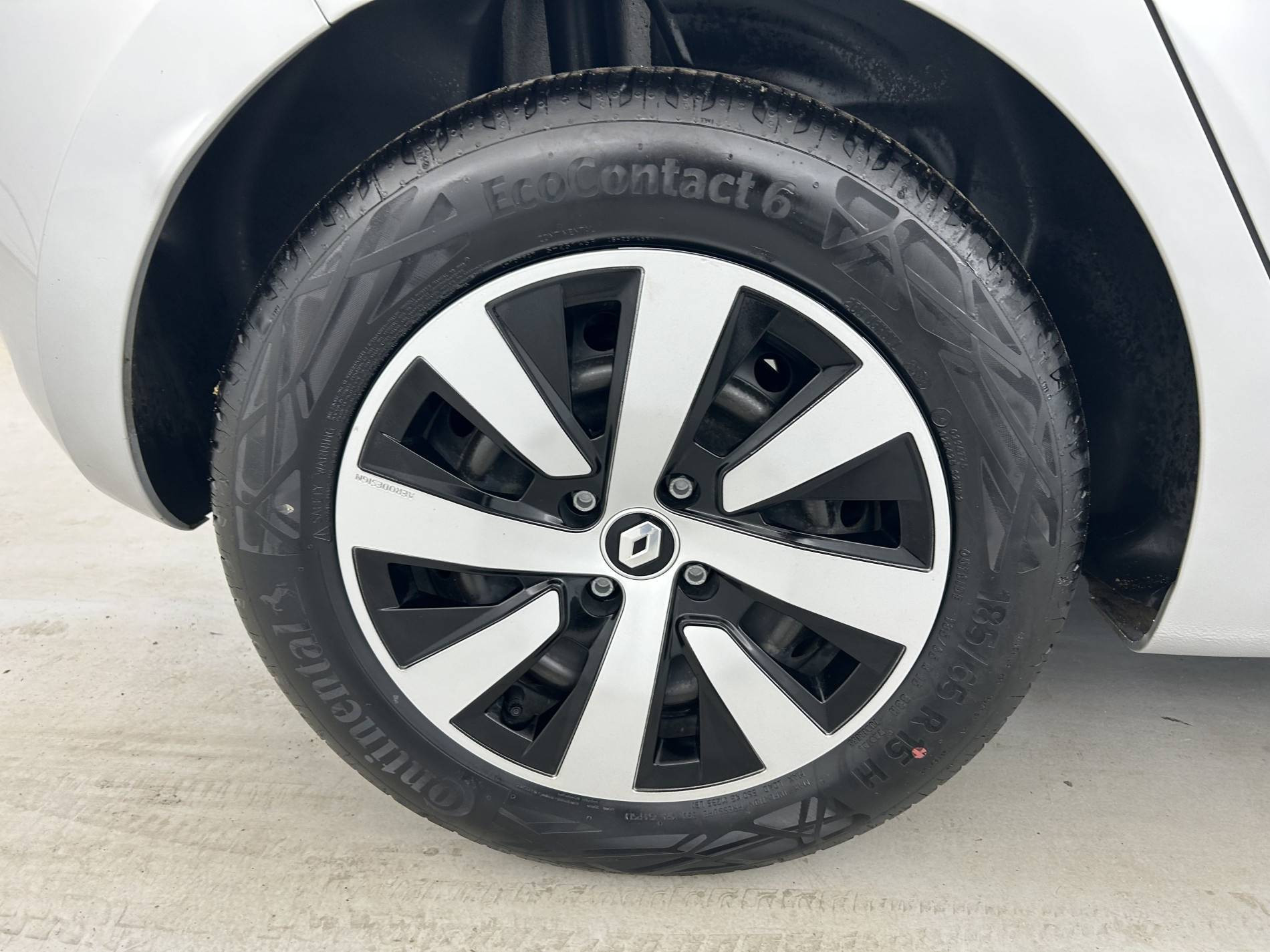 Vente en ligne Renault Clio 5 Clio TCe 90 au prix de 14 290 €