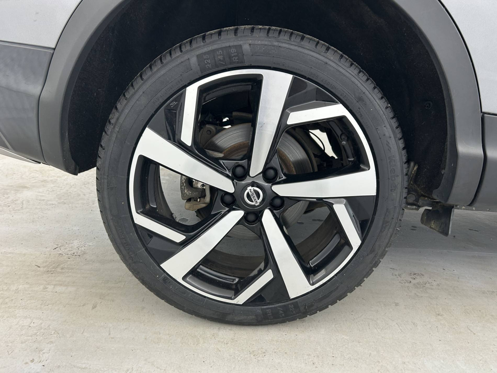 Vente en ligne Nissan Qashqai Qashqai 1.3 DIG-T 160 au prix de 16 450 €