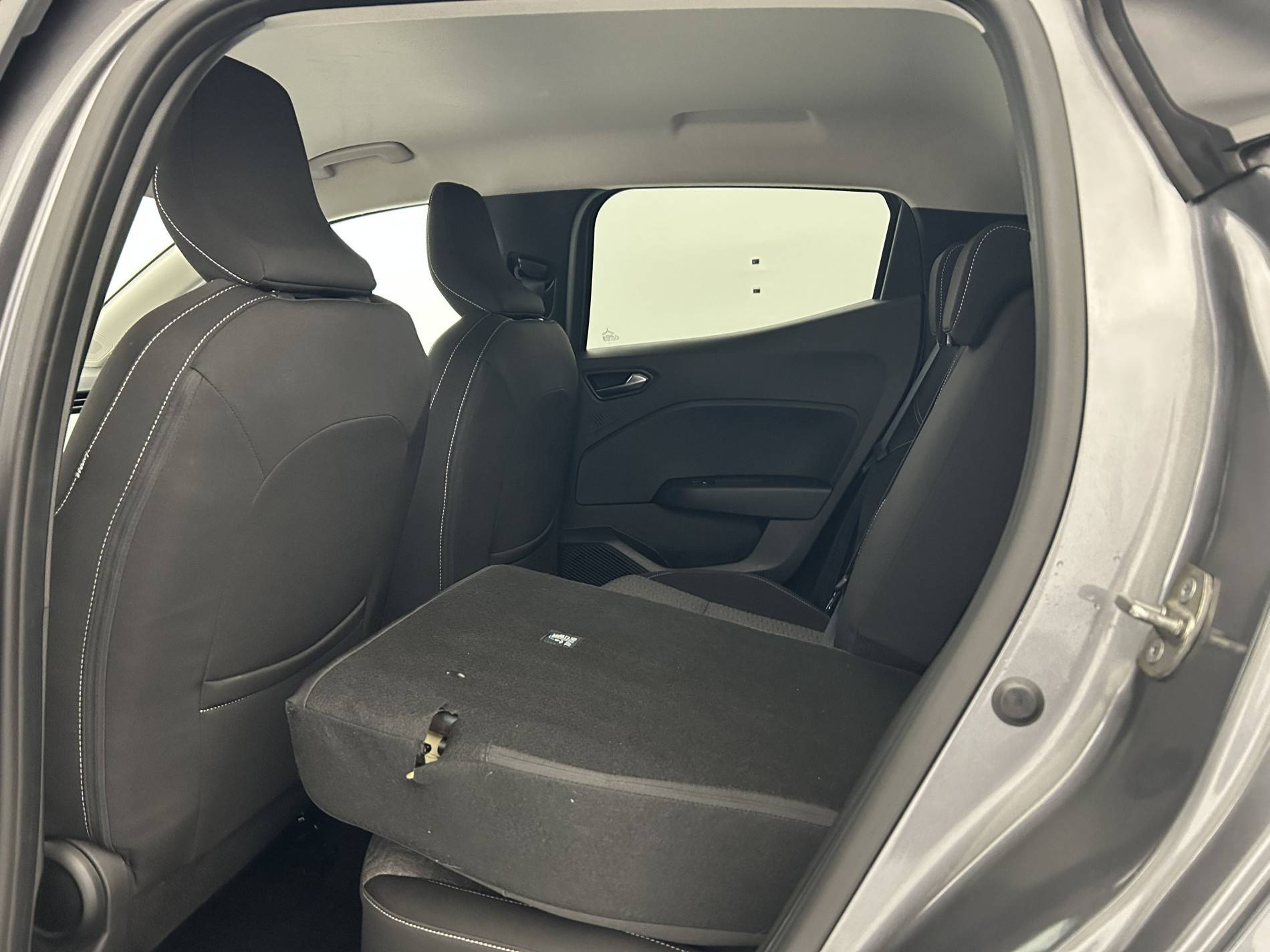 Vente en ligne Renault Clio 5 Clio TCe 90 au prix de 14 490 €