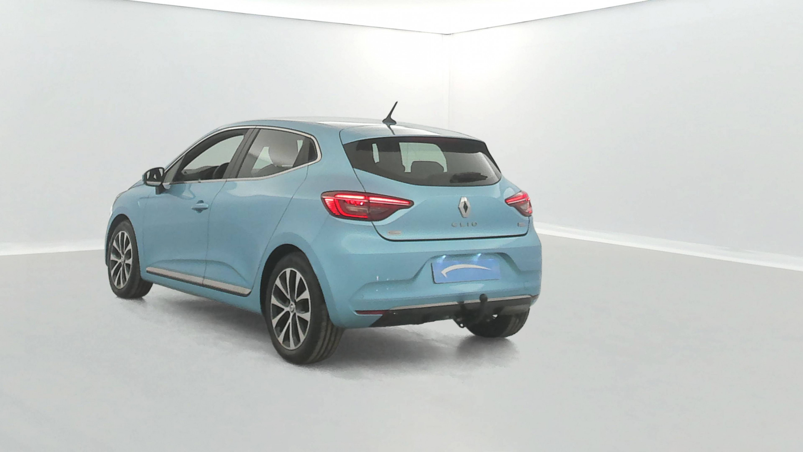 Vente en ligne Renault Clio 5 Clio E-Tech 140 - 21N au prix de 18 499 €