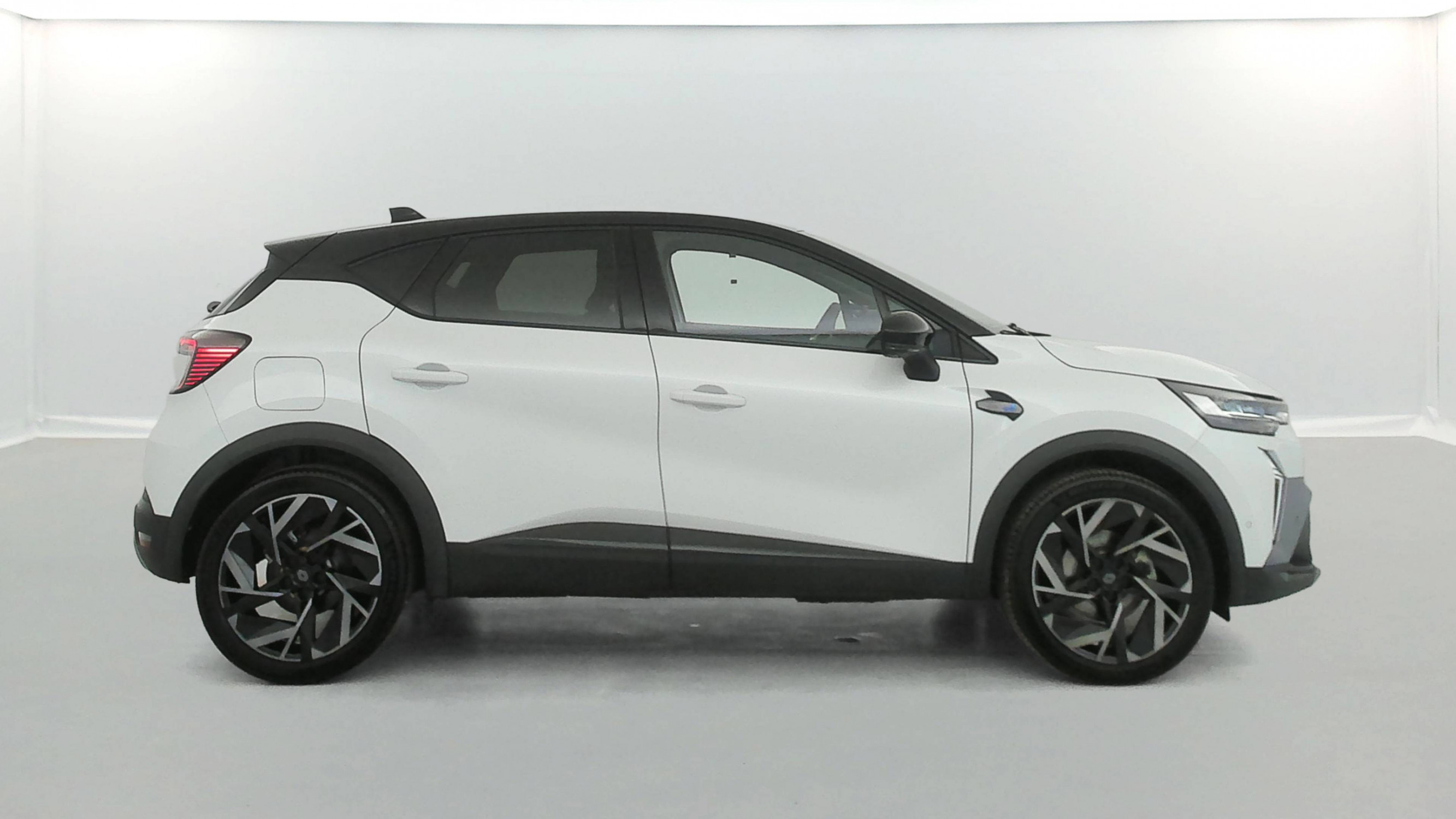 Vente en ligne Renault Captur  E-Tech full hybrid 145 ch au prix de 24 990 €
