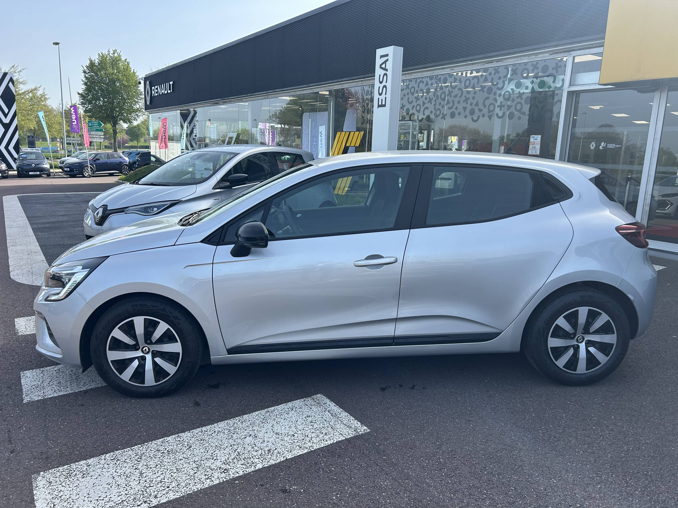 Vente en ligne Renault Clio 5 Clio TCe 90 au prix de 14 490 €