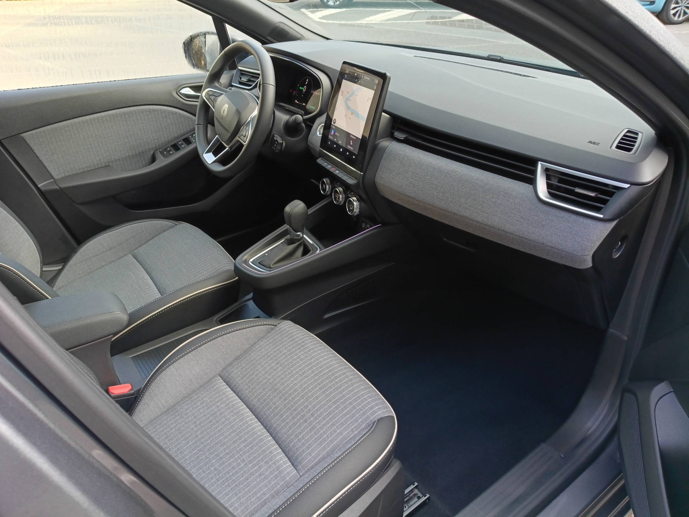 Vente en ligne Renault Clio 5 Clio E-Tech full hybrid 145 ch GSR2 au prix de 19 790 €