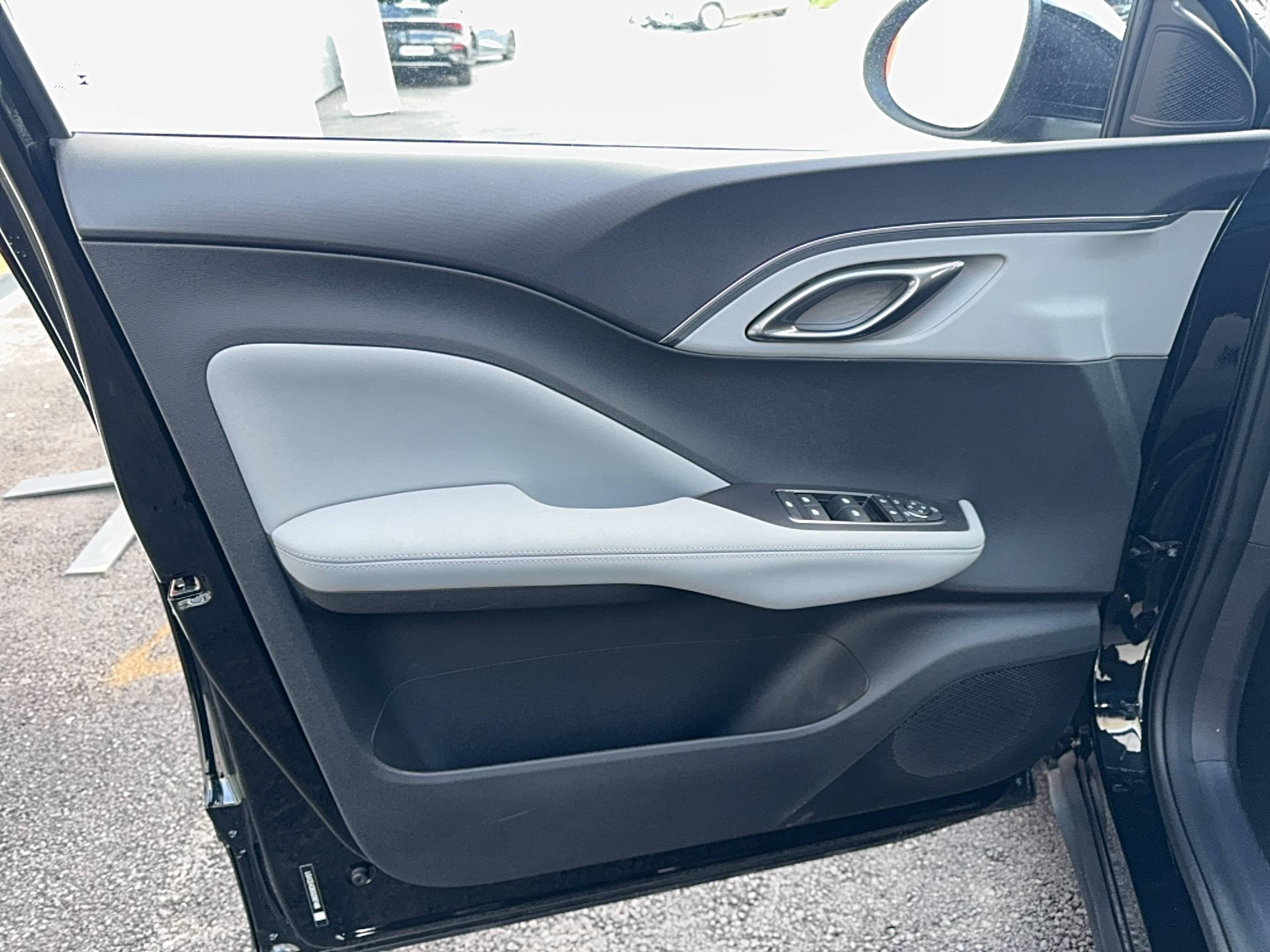 Vente en ligne Byd Dolphin Surf  43.2 kWh 156 ch au prix de 22 590 €