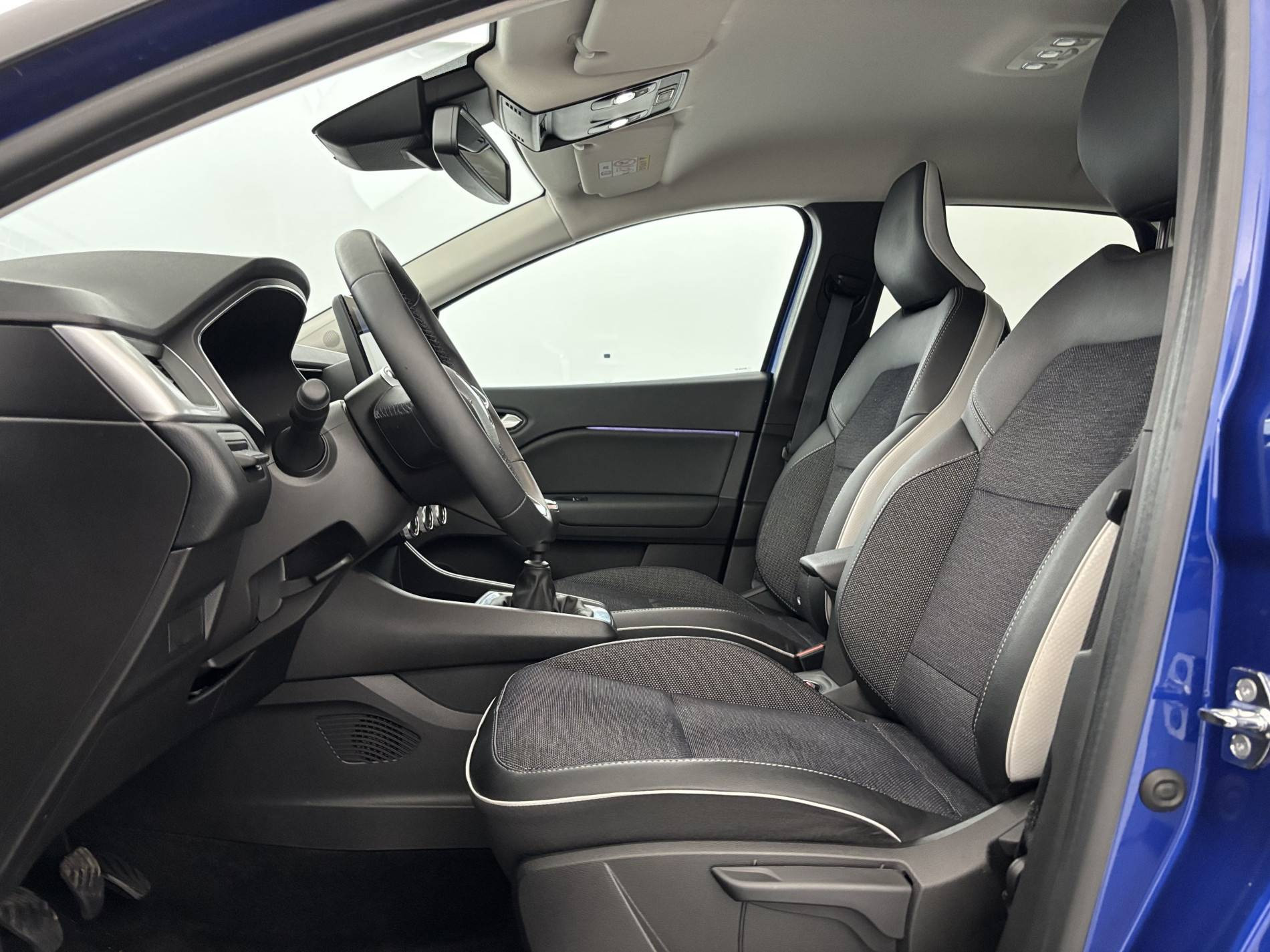 Vente en ligne Renault Captur  mild hybrid 140 au prix de 20 990 €