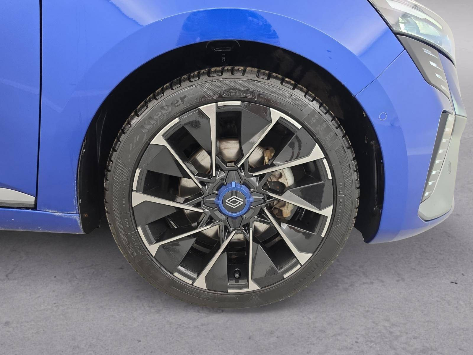 Vente en ligne Renault Clio 5 Clio E-Tech full hybrid 145 au prix de 18 990 €