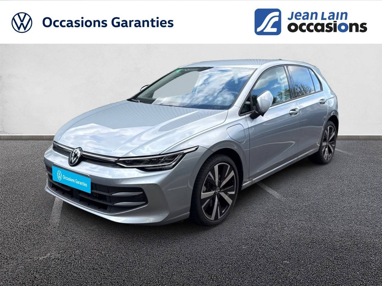 Vente en ligne VOLKSWAGEN GOLF Golf 1.5 eHybrid 204 DSG6 VW Edition de 2025 au prix de 35 490 €