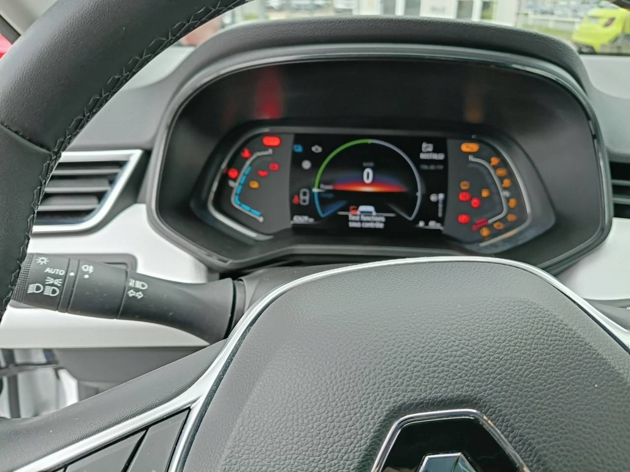 Vente en ligne Renault Clio 5 Clio E-Tech full hybrid 145 au prix de 16 490 €