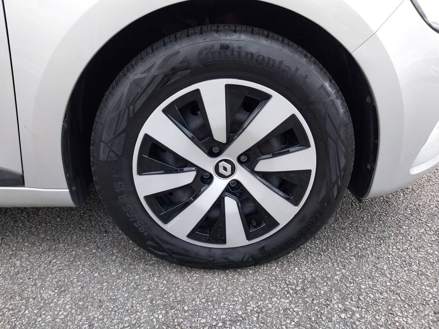 Vente en ligne Renault Clio 5 Clio TCe 90 au prix de 13 990 €