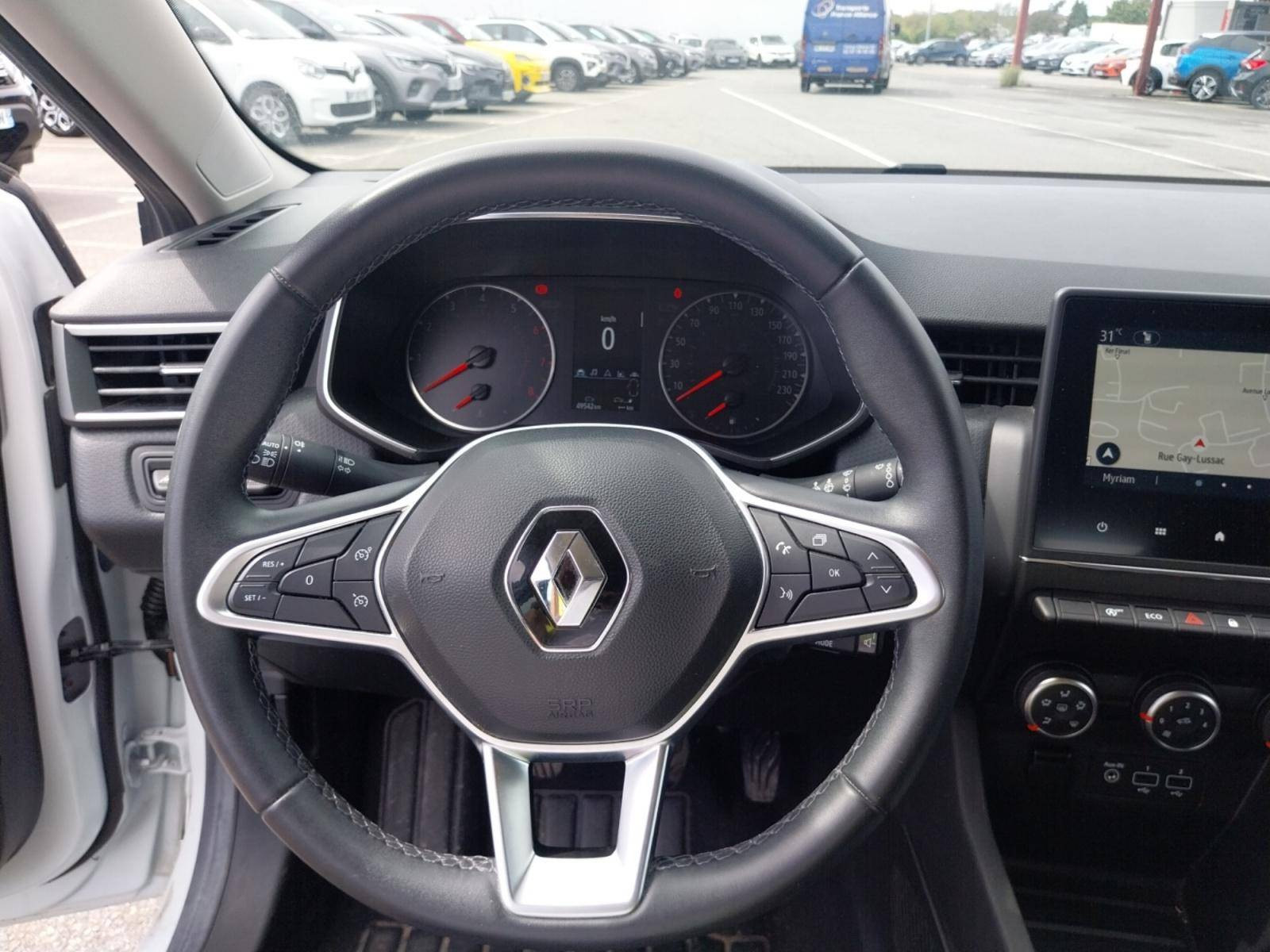 Vente en ligne Renault Clio 5 Clio TCe 90 - 21 au prix de 11 990 €