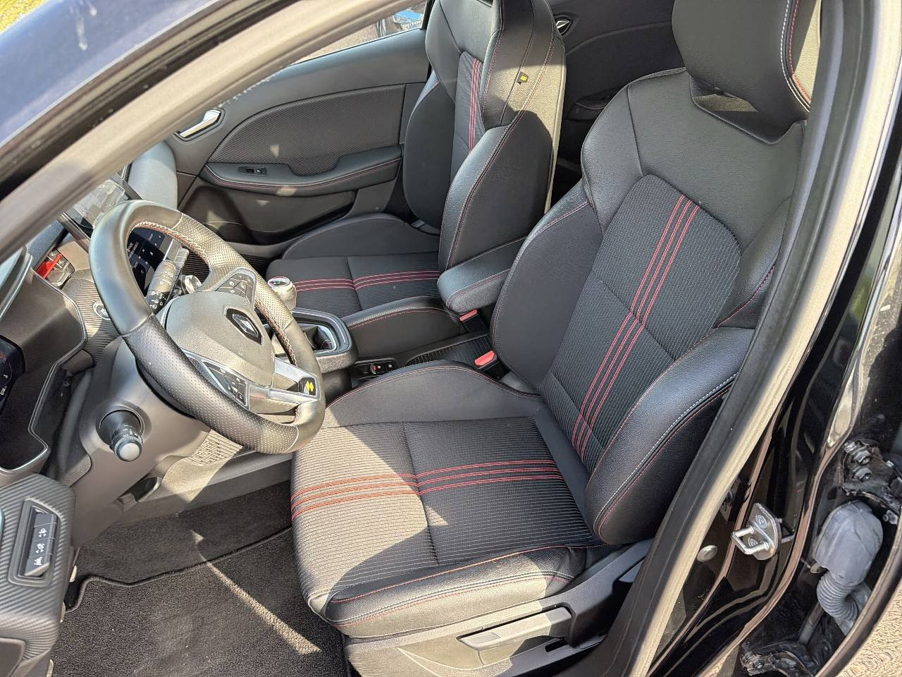 Vente en ligne Renault Clio 5 Clio TCe 140 au prix de 17 290 €