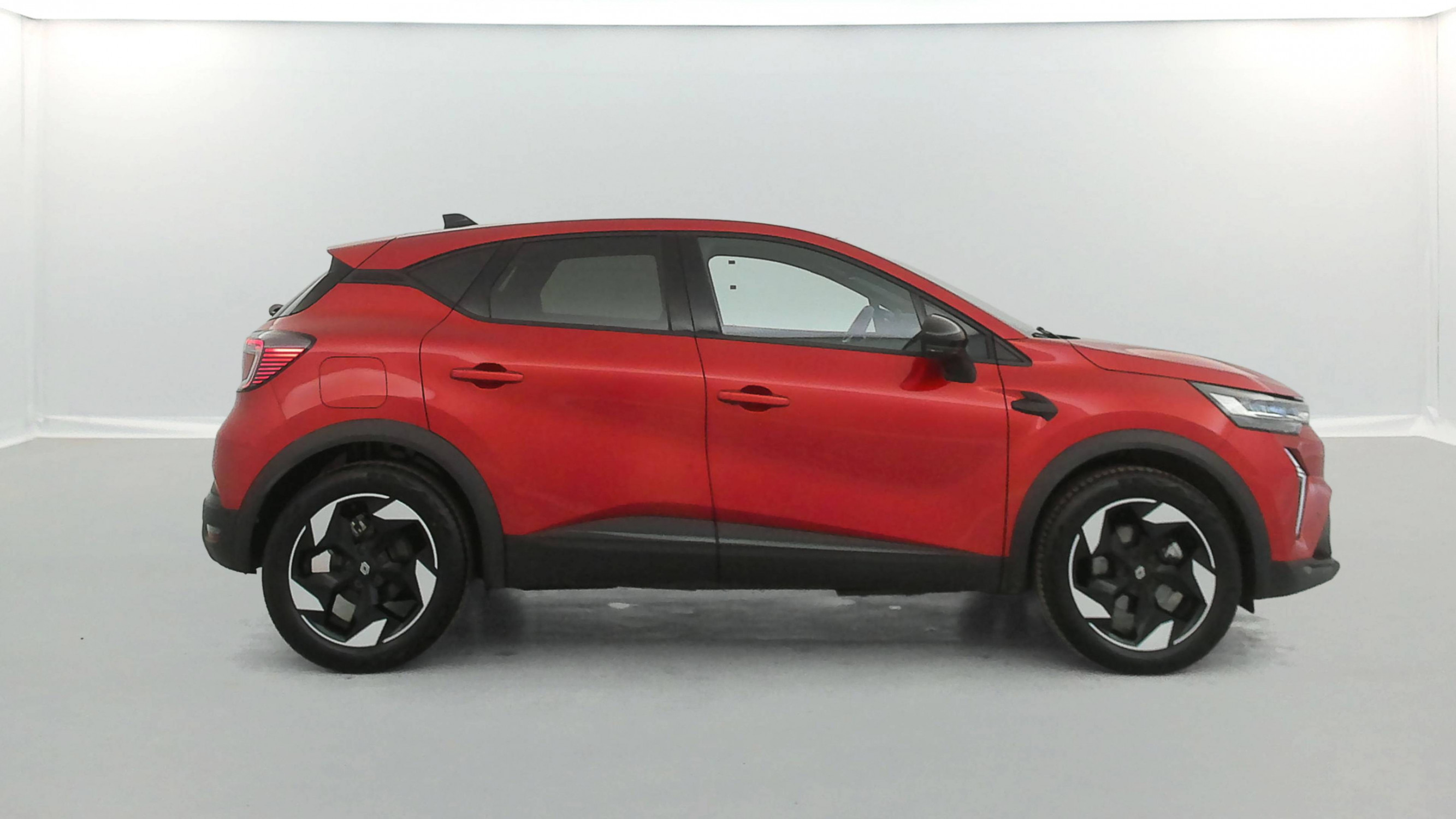 Vente en ligne Renault Captur  E-Tech full hybrid 145 ch au prix de 23 990 €