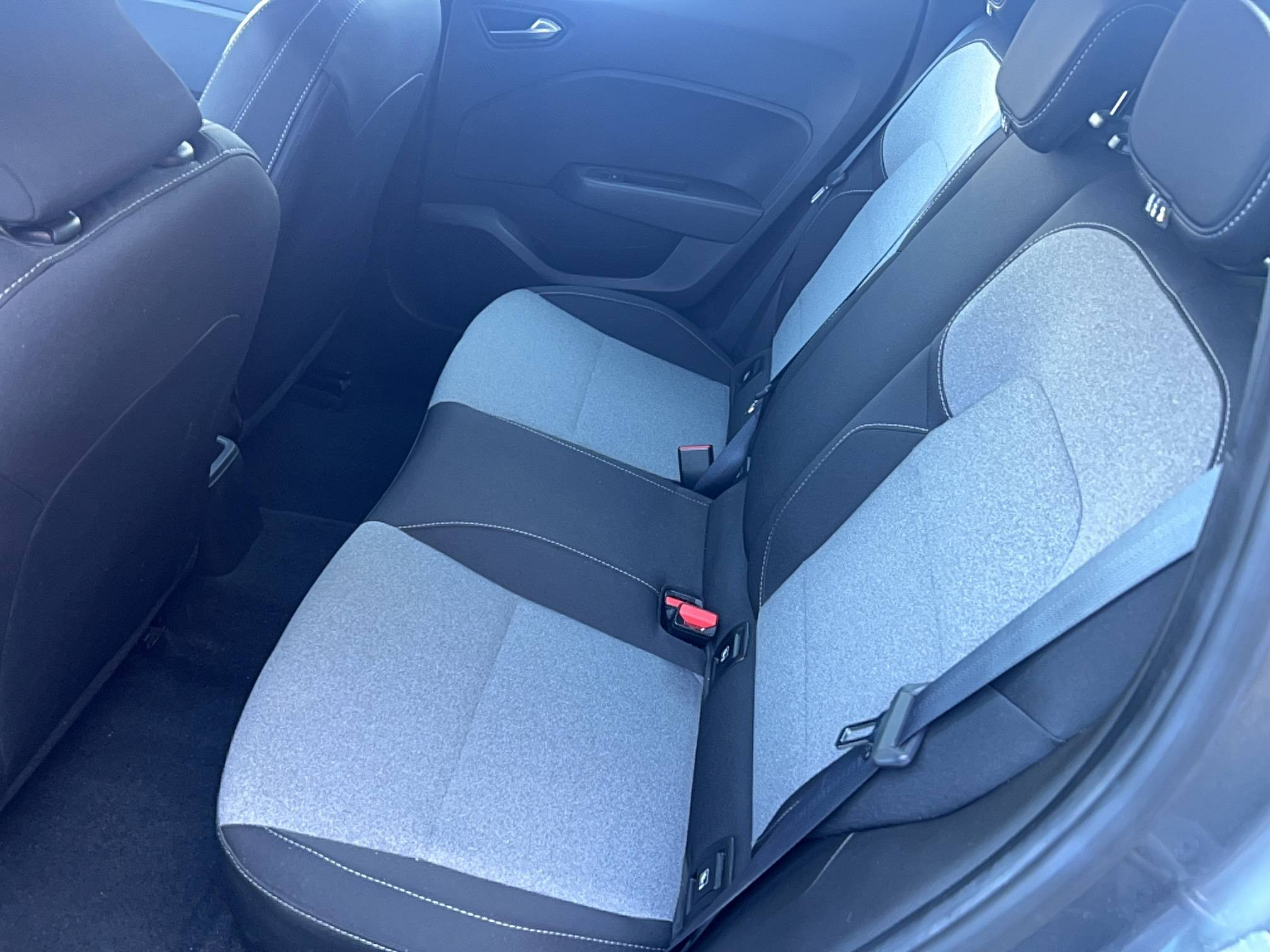 Vente en ligne Renault Clio 5 Clio TCe 90 au prix de 15 990 €