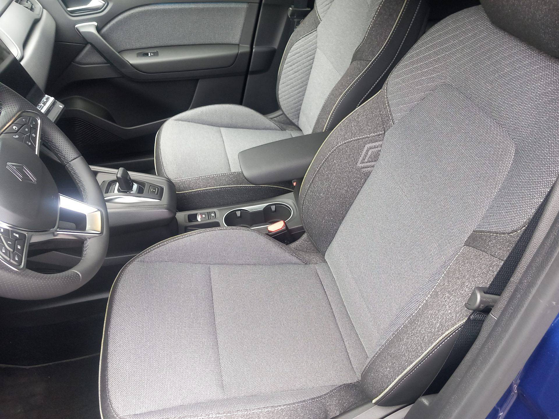 Vente en ligne Renault Captur  E-Tech full hybrid 160 ch au prix de 29 990 €