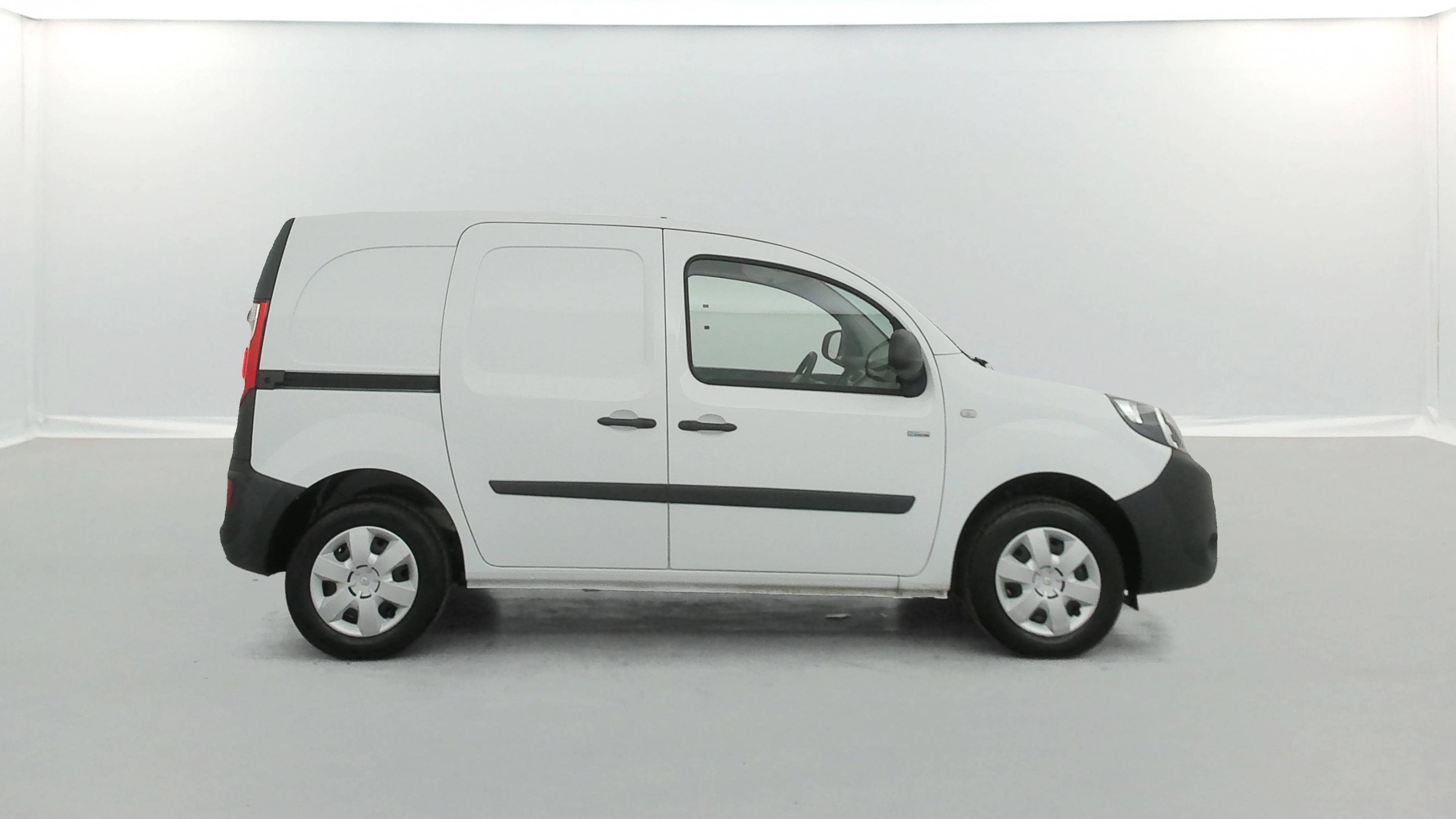 Vente en ligne Renault Kangoo Electrique KANGOO Z.E. 33 au prix de 11 990 €