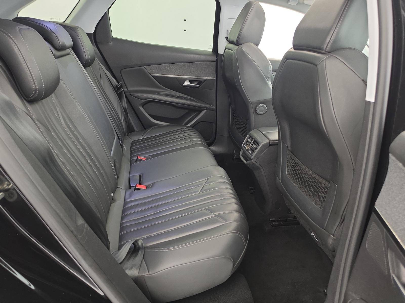 Vente en ligne Peugeot 3008  BlueHDi 130ch S&S EAT8 au prix de 17 990 €
