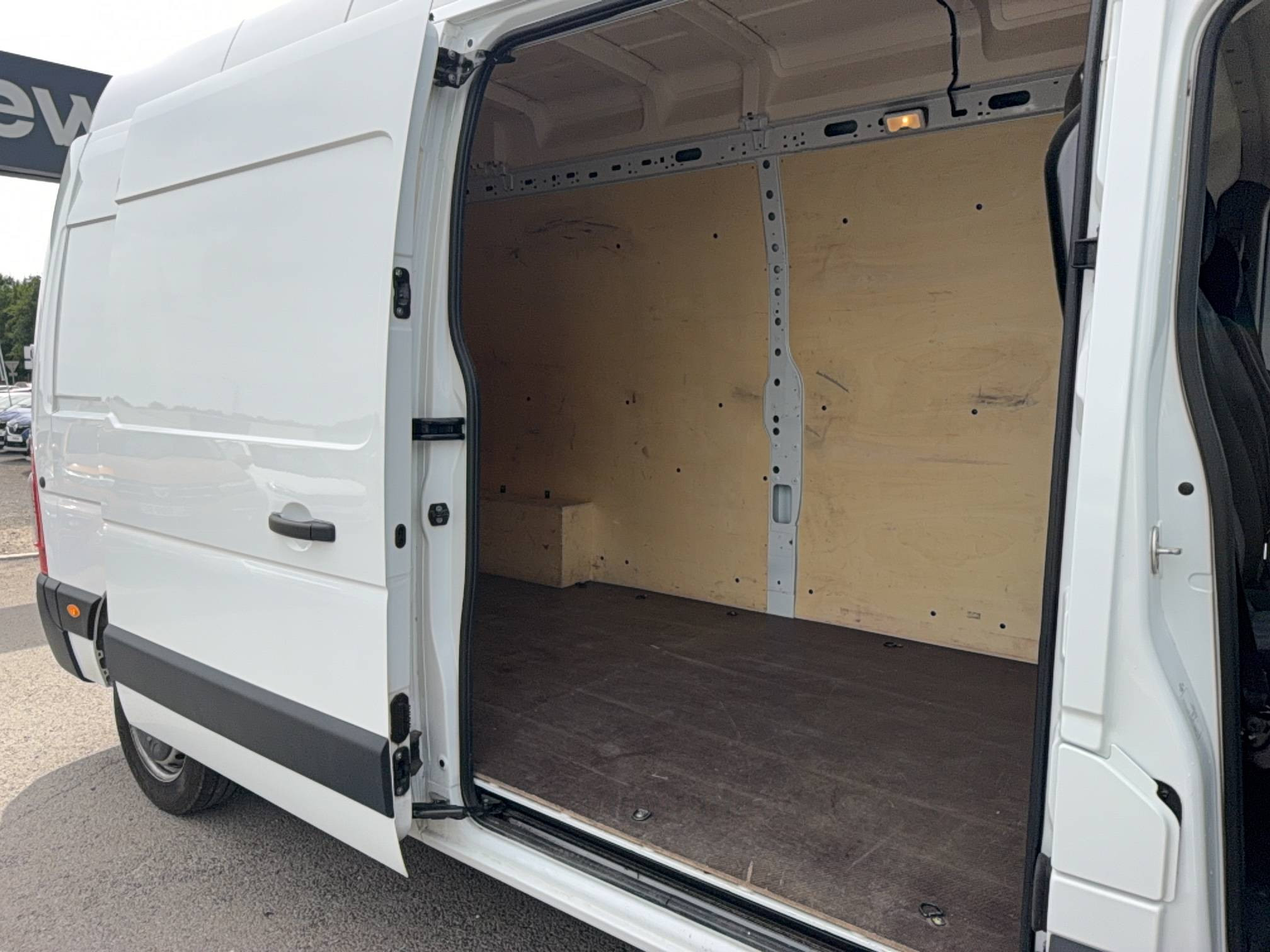 Vente en ligne Renault Master Fourgon MASTER FGN TRAC F3500 L3H3 BLUE DCI 135 au prix de 23 990 €