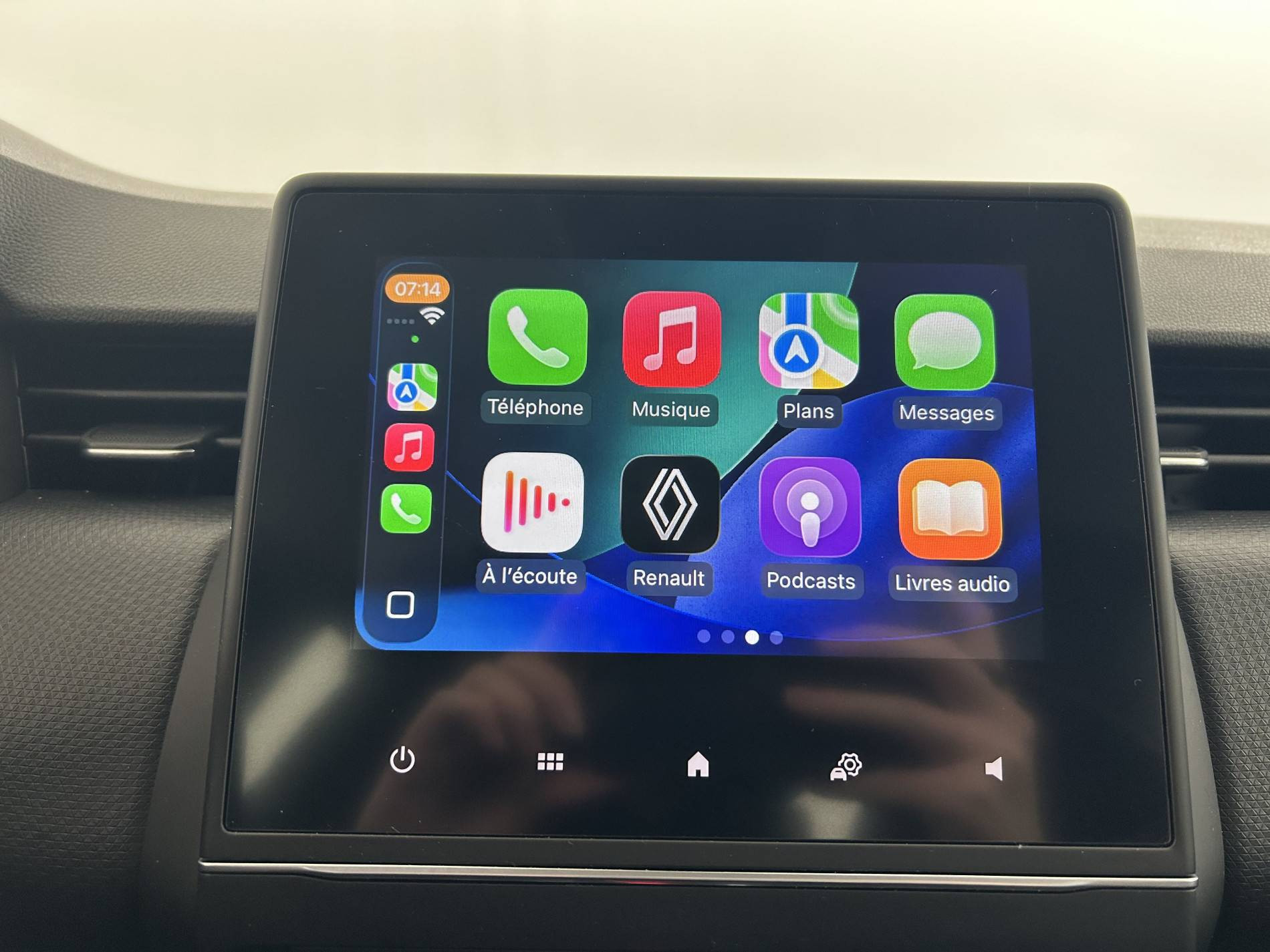 Vente en ligne Renault Clio 5 Clio E-Tech 140 - 21N au prix de 11 990 €