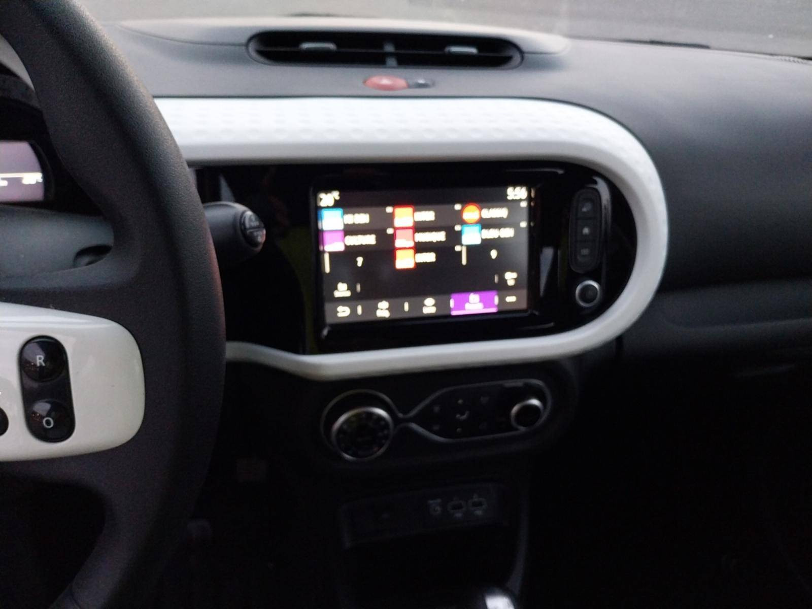 Vente en ligne Renault Twingo Electrique Twingo III E-Tech au prix de 13 290 €