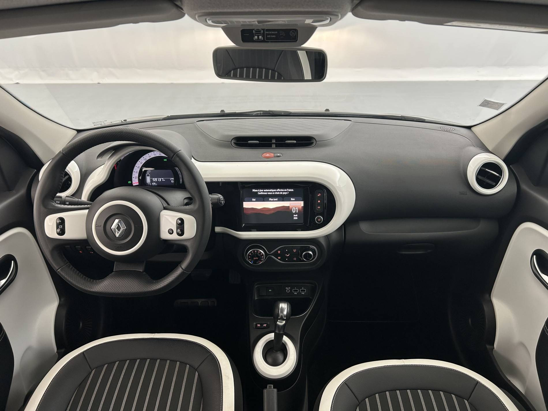 Vente en ligne Renault Twingo Electrique Twingo III E-Tech au prix de 11 990 €