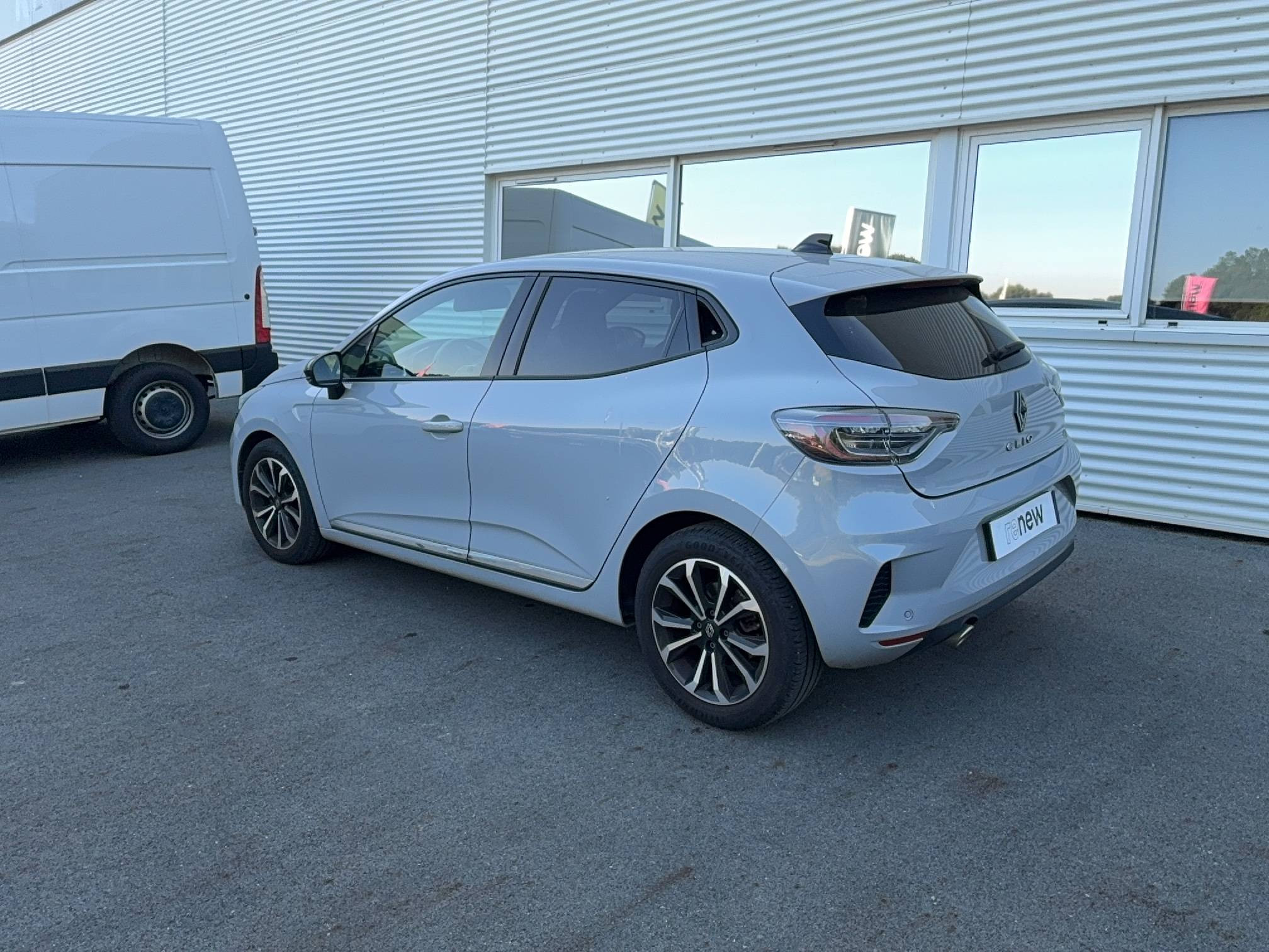 Vente en ligne Renault Clio 5 Clio TCe 90 au prix de 16 990 €