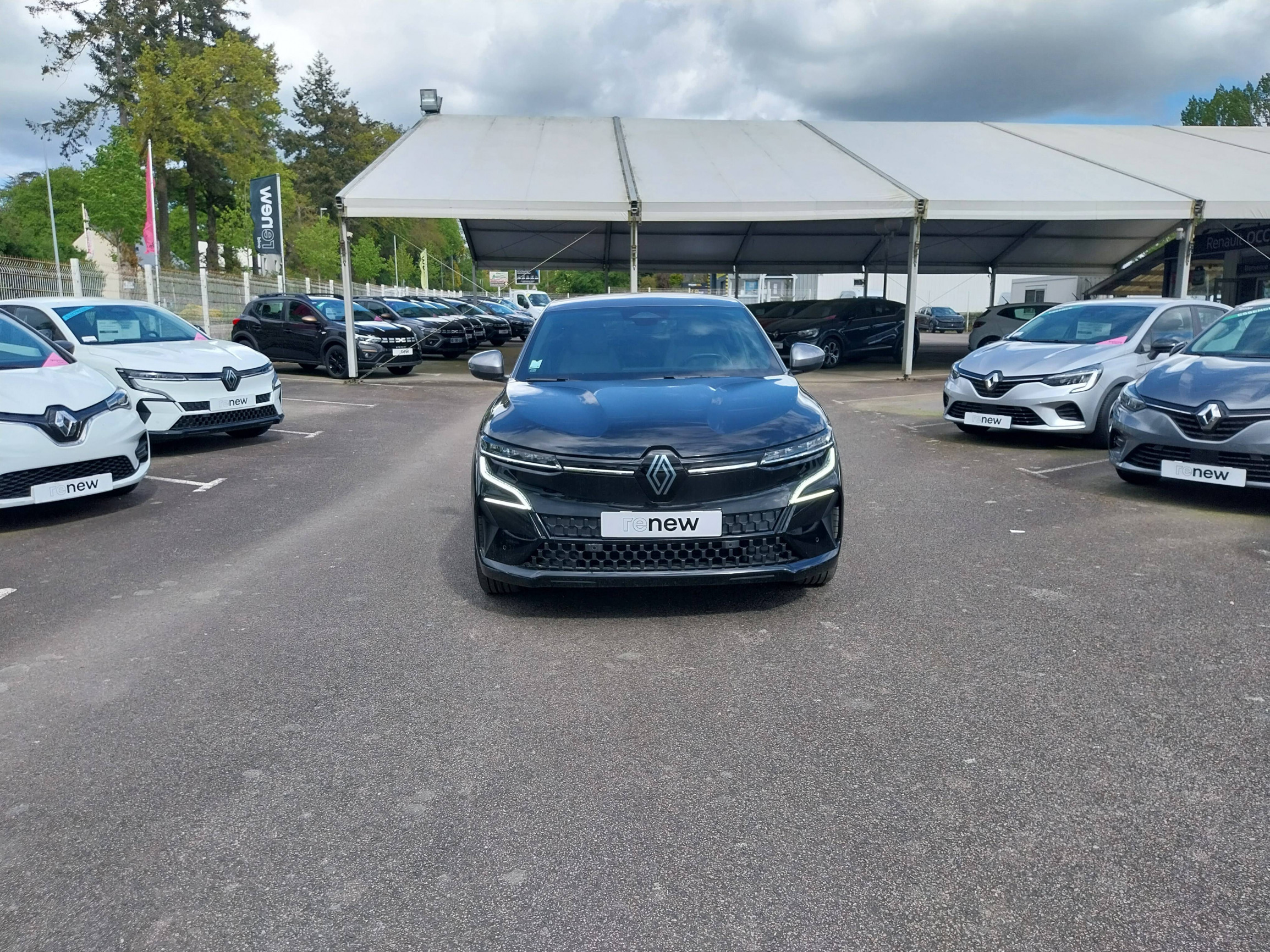 Vente en ligne Renault Megane E-Tech  EV60 220 ch super charge au prix de 23 990 €