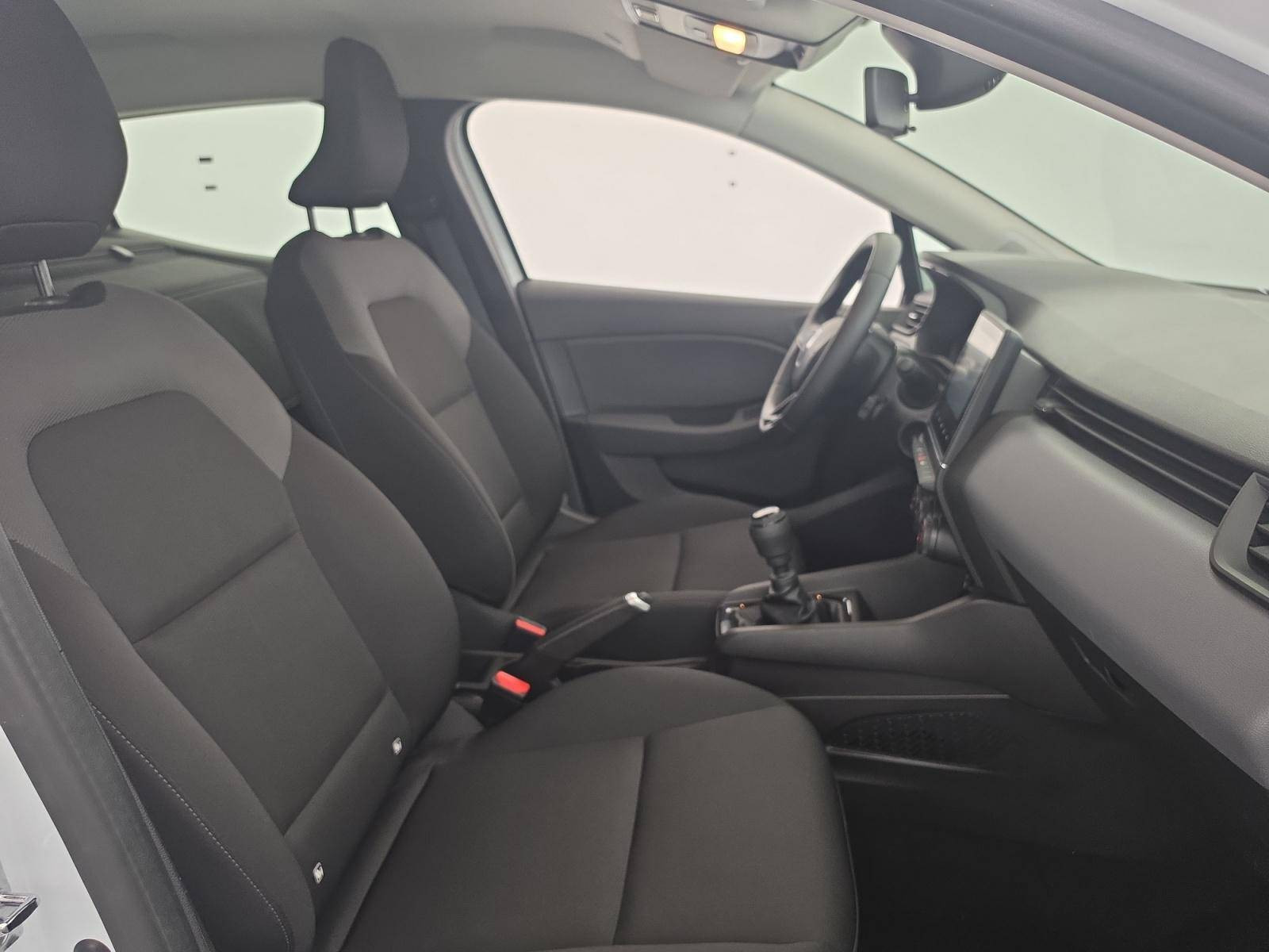Vente en ligne Renault Clio 5 CLIO SOCIETE BLUE DCI 100 - 21N au prix de 11 990 €